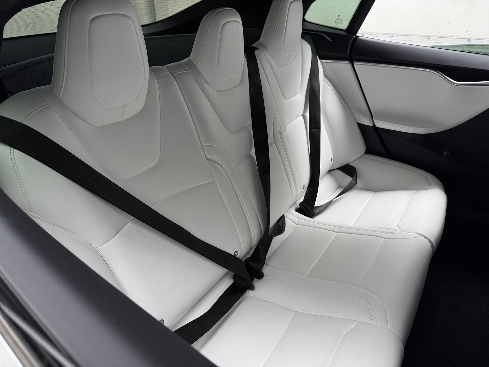 Thumbnail: 2017 Tesla Model S - 5