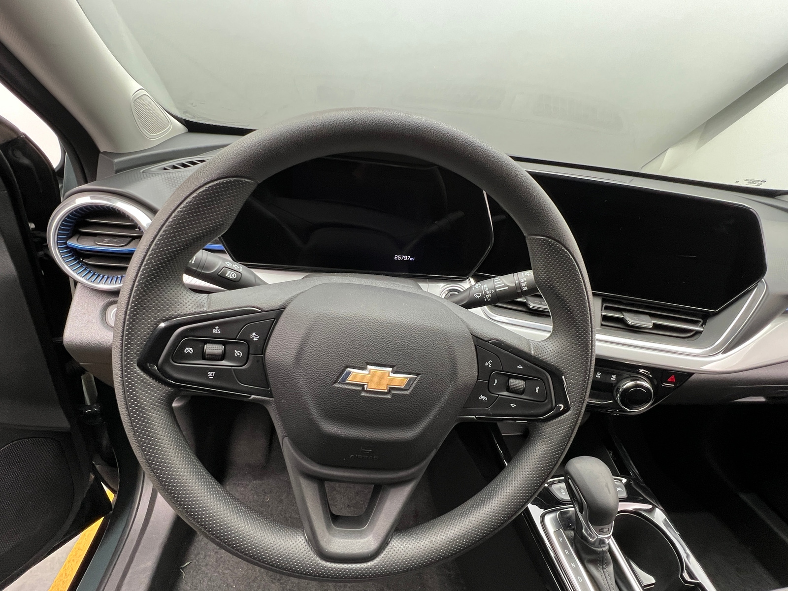 Thumbnail: 2025 Chevrolet Trax - 5