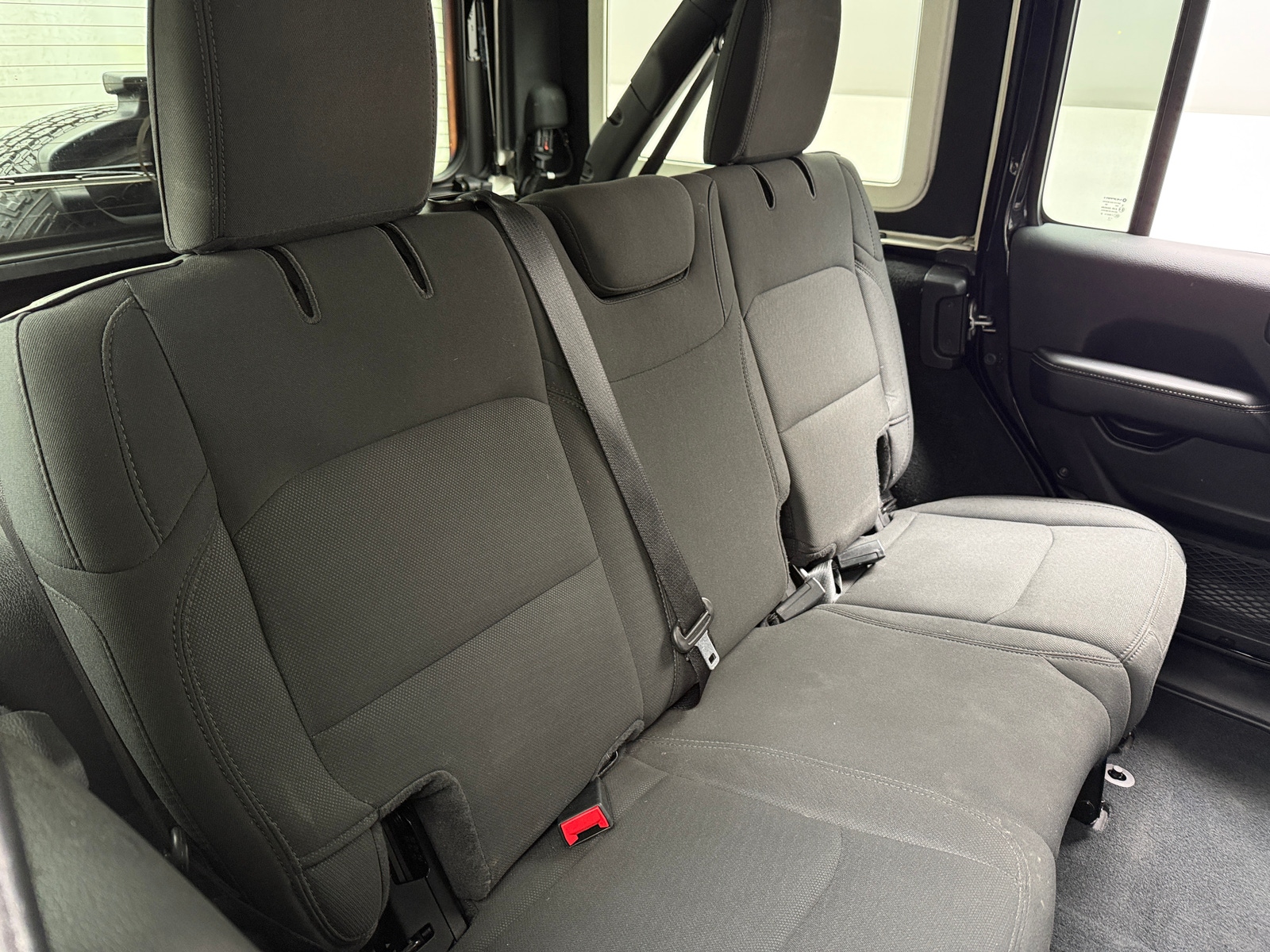 Thumbnail: 2022 Jeep Wrangler - 6