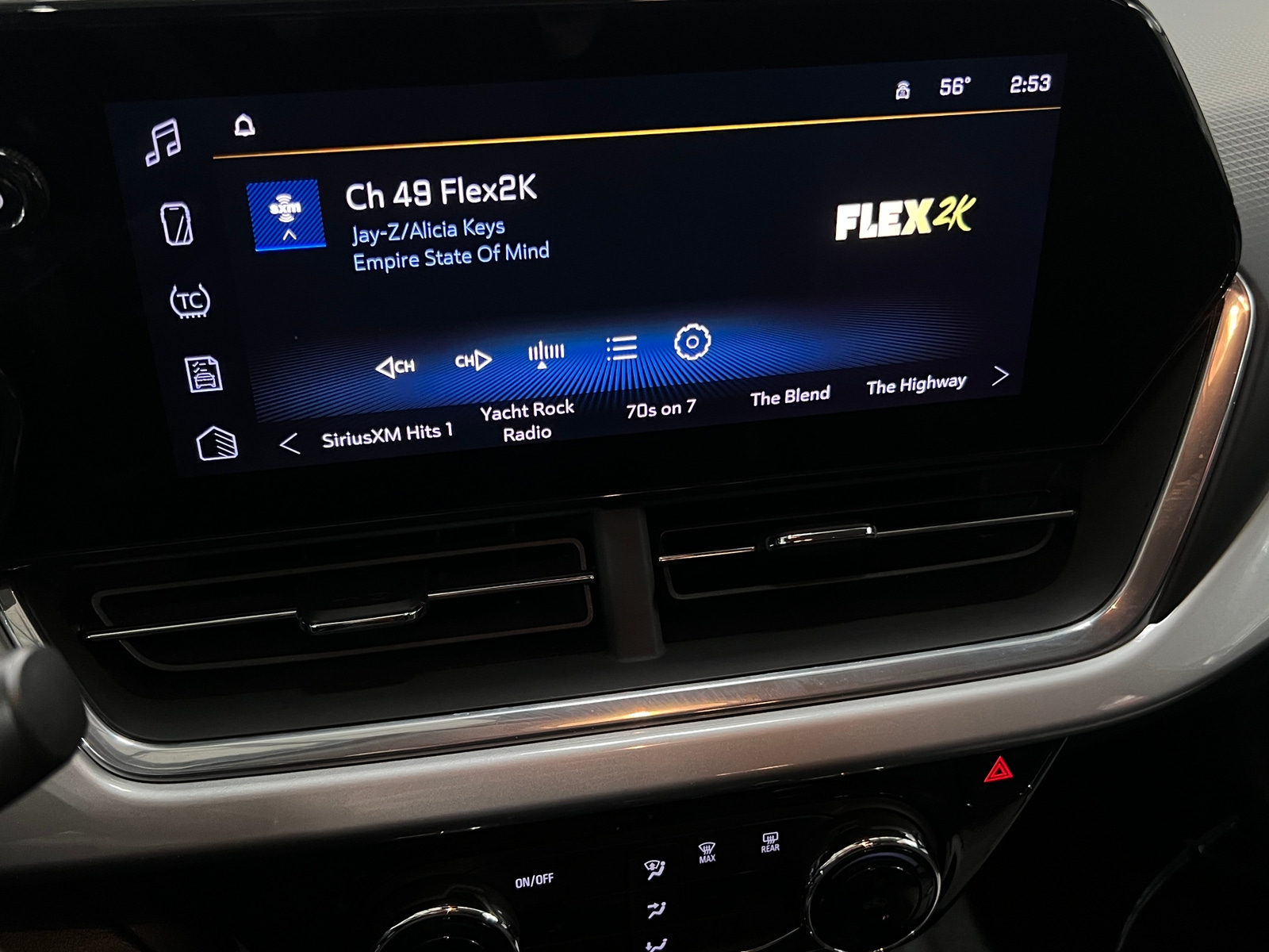 Thumbnail: 2025 Chevrolet Trax - 4