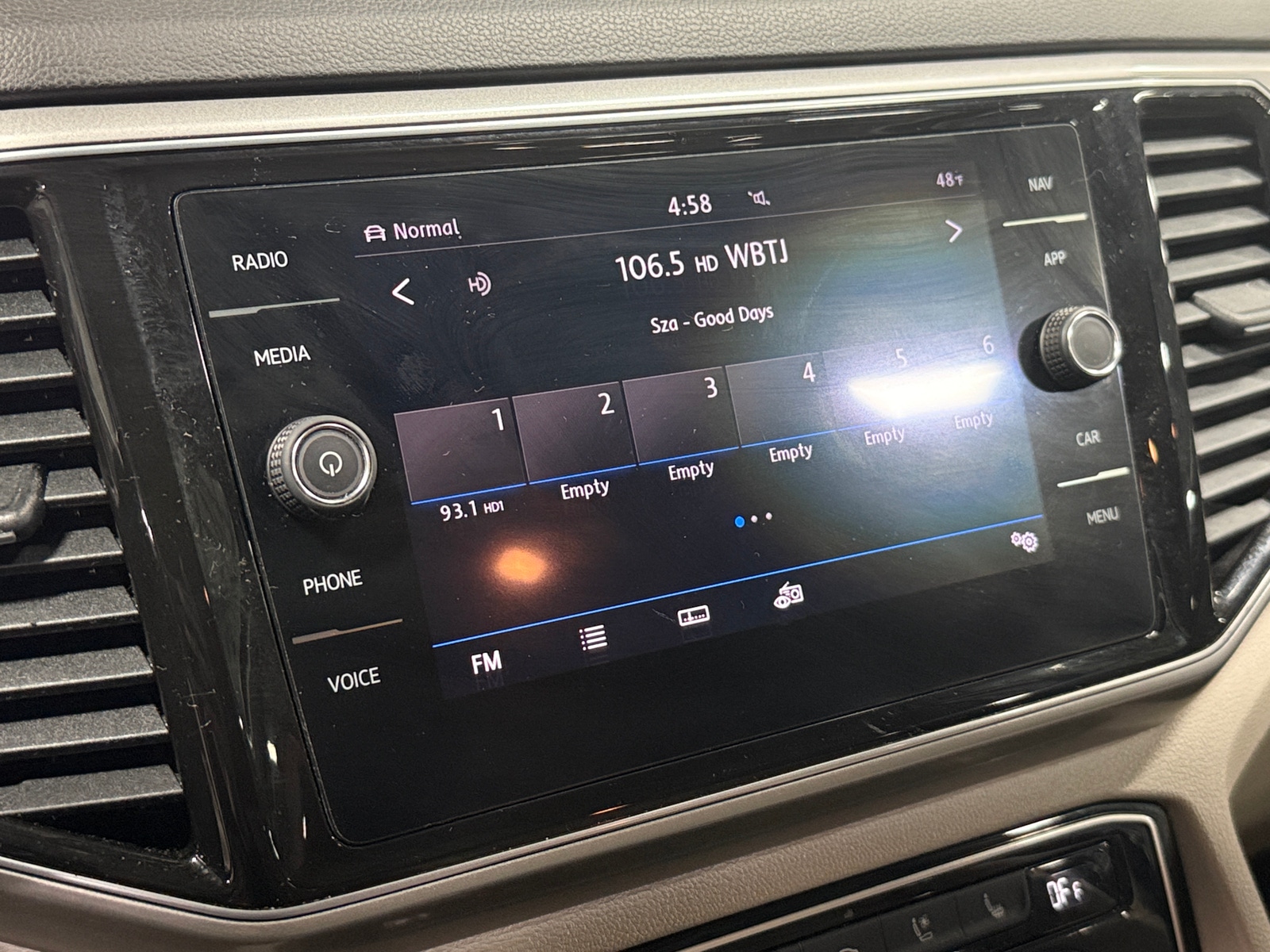 Thumbnail: 2019 Volkswagen Atlas - 3