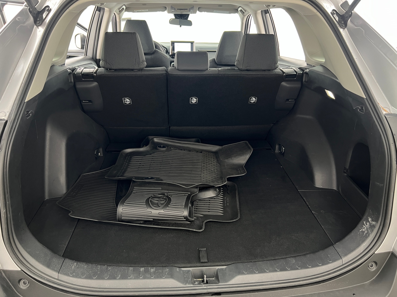 Thumbnail: 2024 Toyota RAV4 - 7