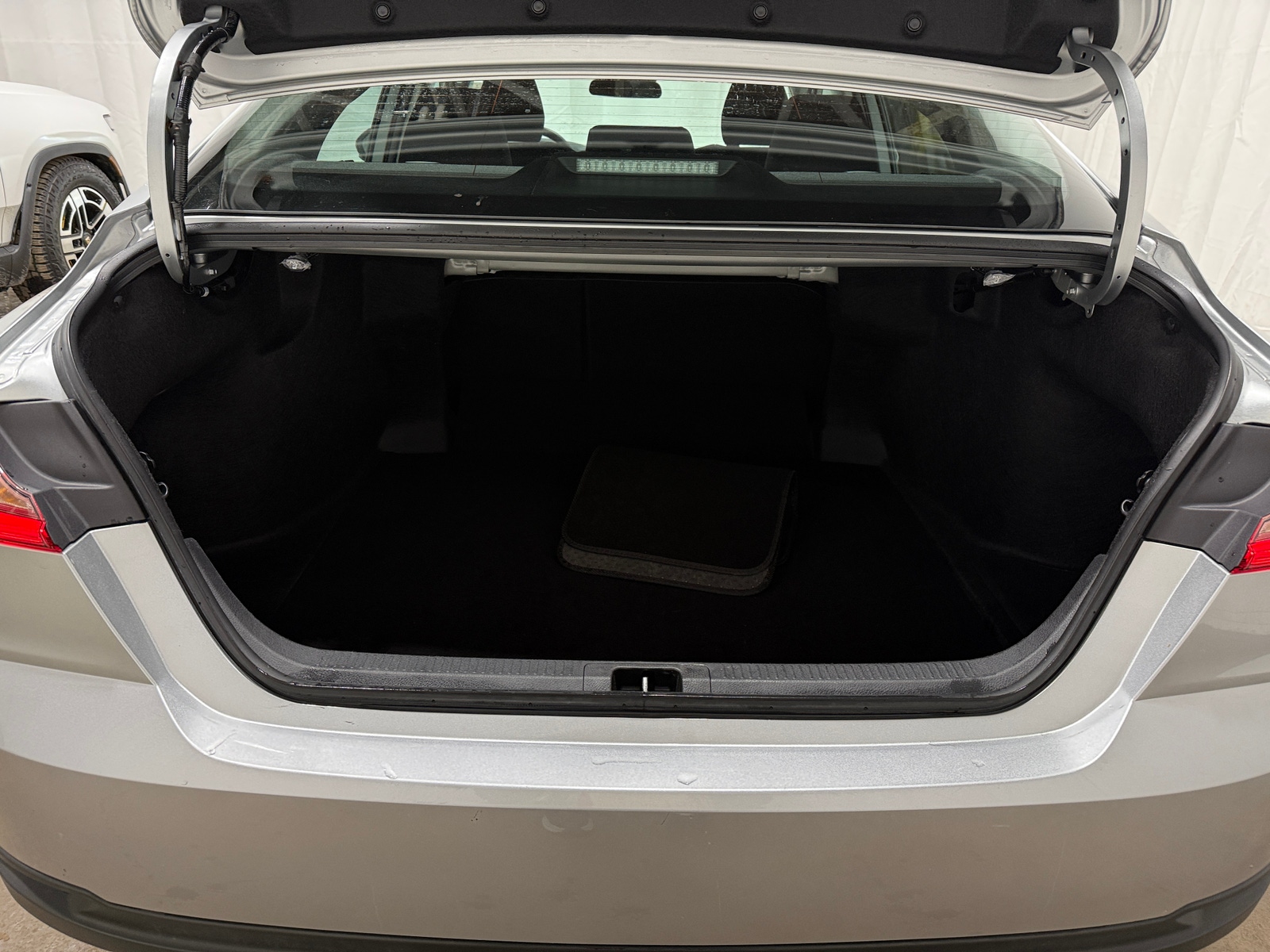 Thumbnail: 2025 Toyota Camry - 7