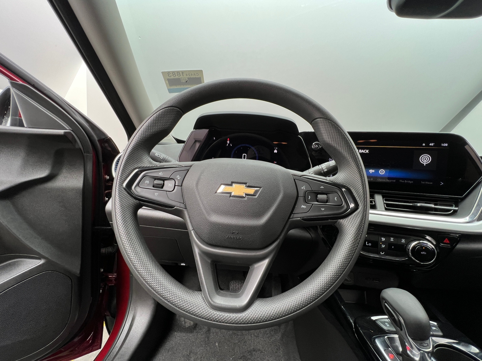 Thumbnail: 2025 Chevrolet Trax - 5