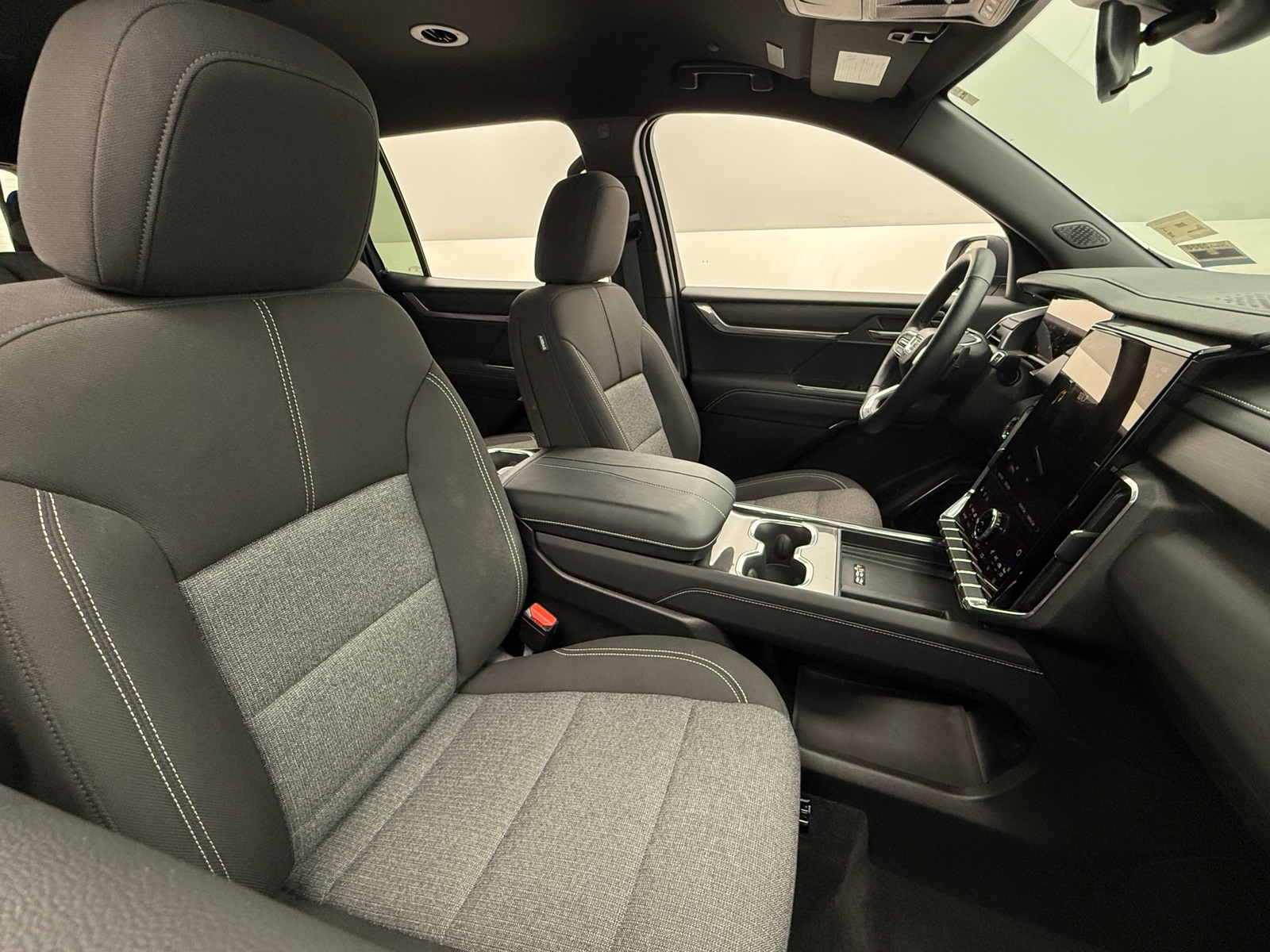 Thumbnail: 2025 GMC Acadia - 2