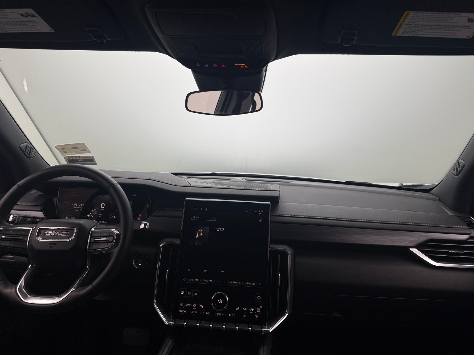 Thumbnail: 2025 GMC Acadia - 3