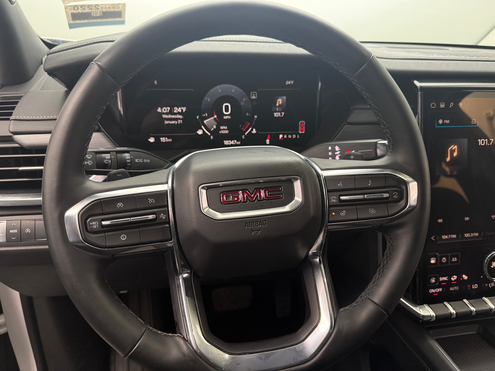 Thumbnail: 2025 GMC Acadia - 5