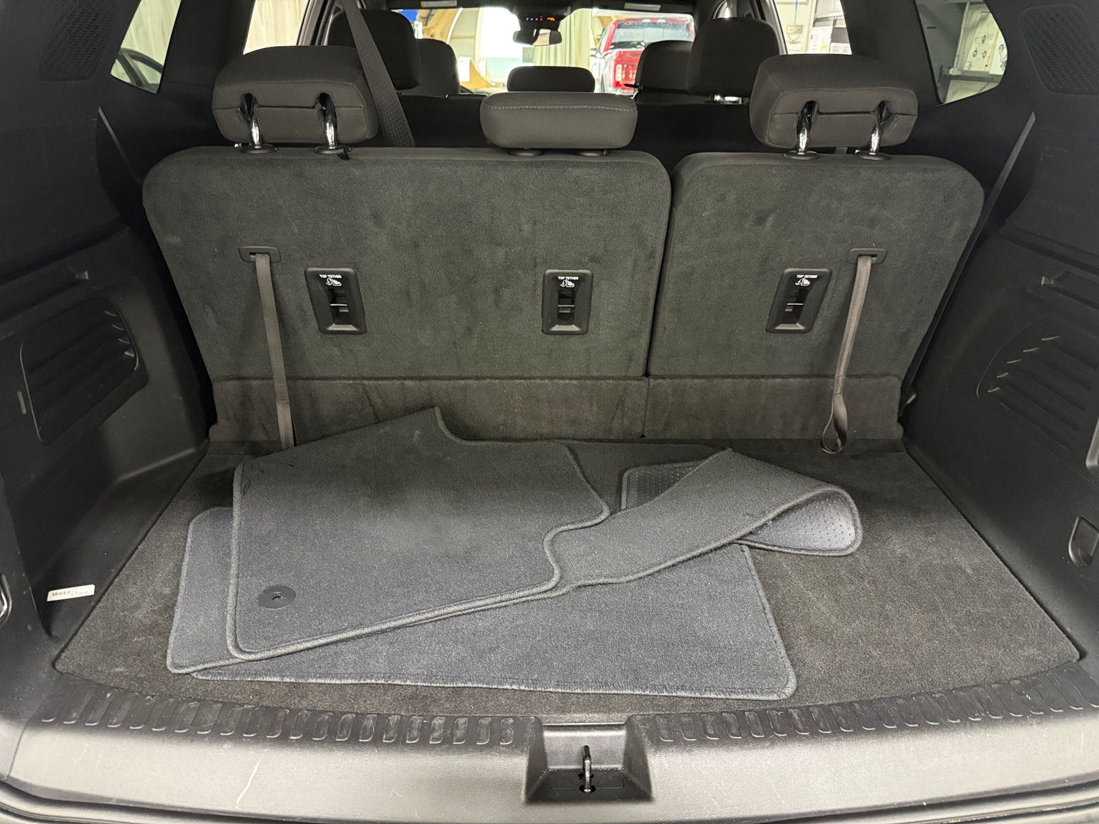 Thumbnail: 2025 GMC Acadia - 7