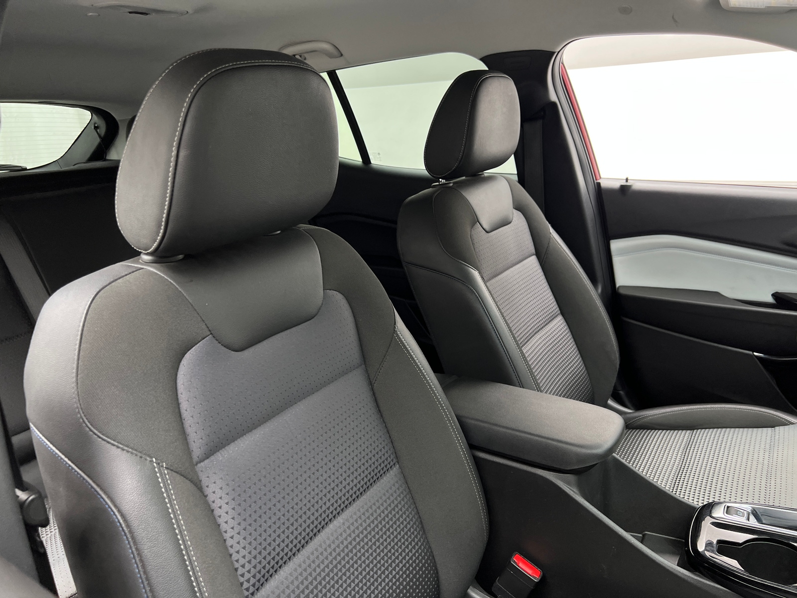 Thumbnail: 2025 Chevrolet Trax - 2