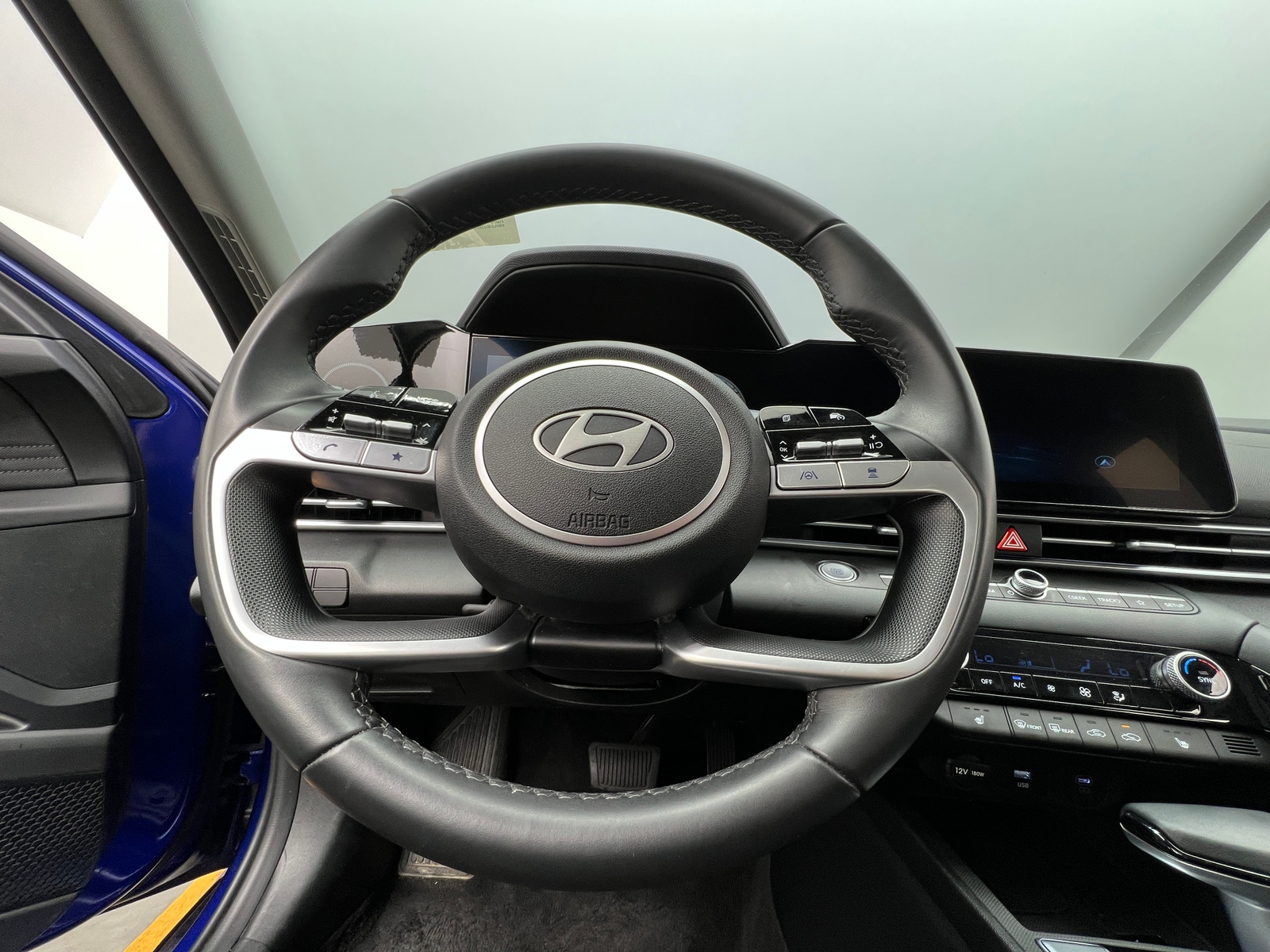 Thumbnail: 2025 Hyundai Elantra - 5