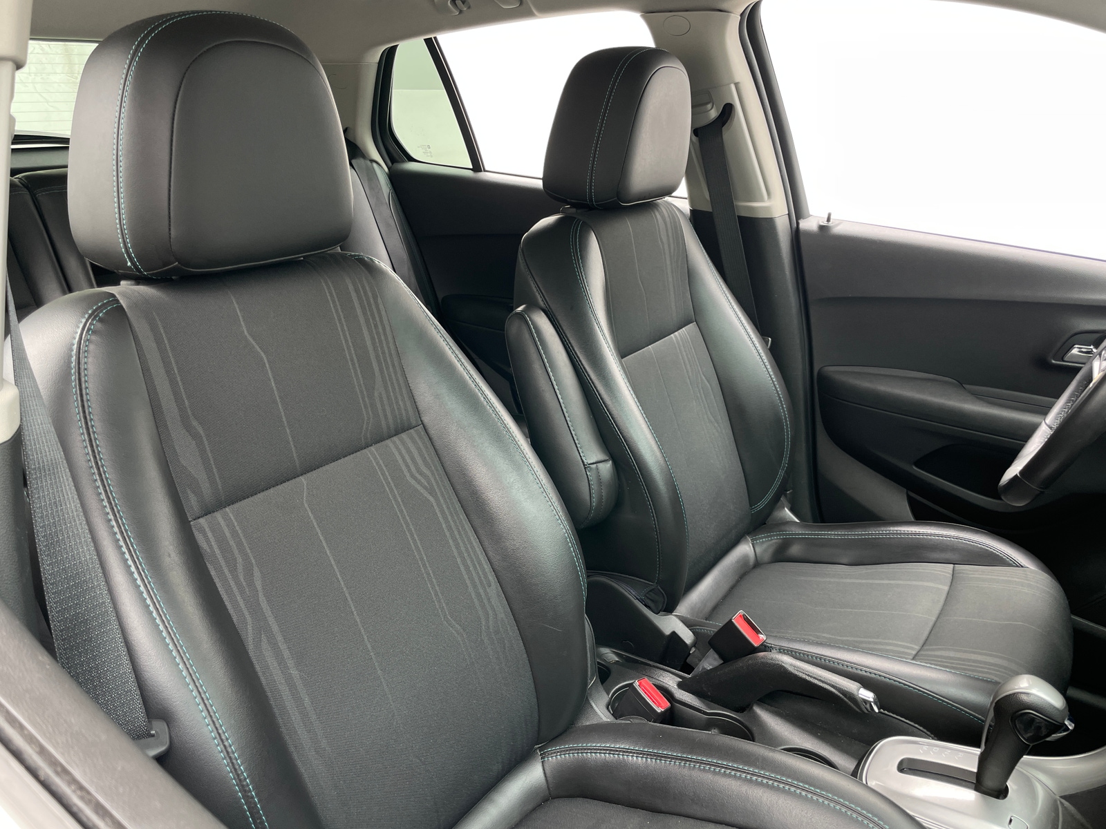 Thumbnail: 2016 Chevrolet Trax - 2