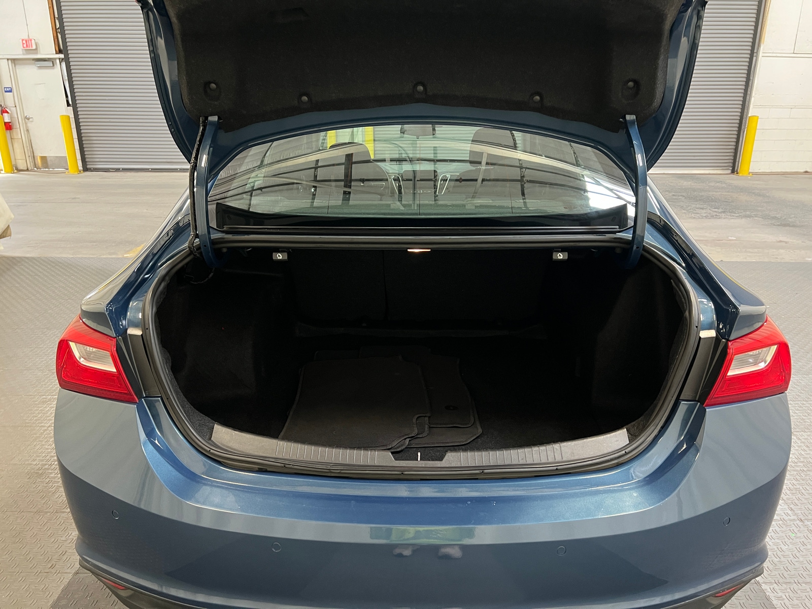 Thumbnail: 2024 Chevrolet Malibu - 7