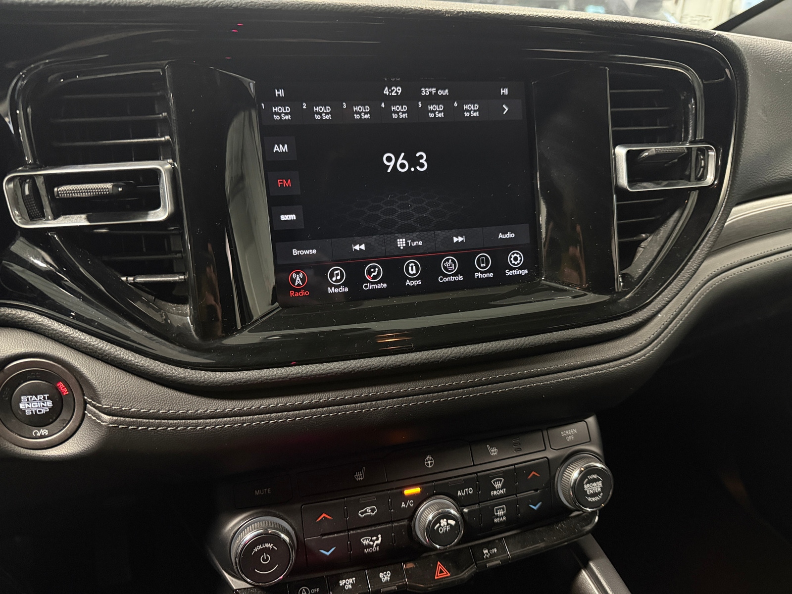 Thumbnail: 2023 Dodge Durango - 4