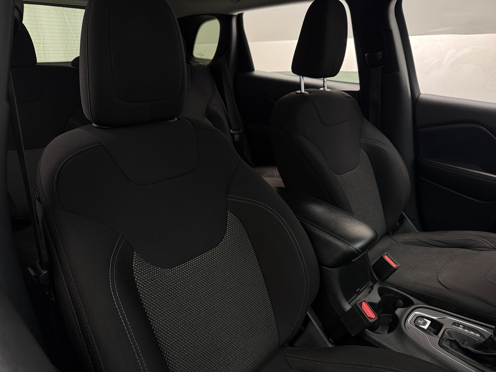 Thumbnail: 2020 Jeep Cherokee - 2