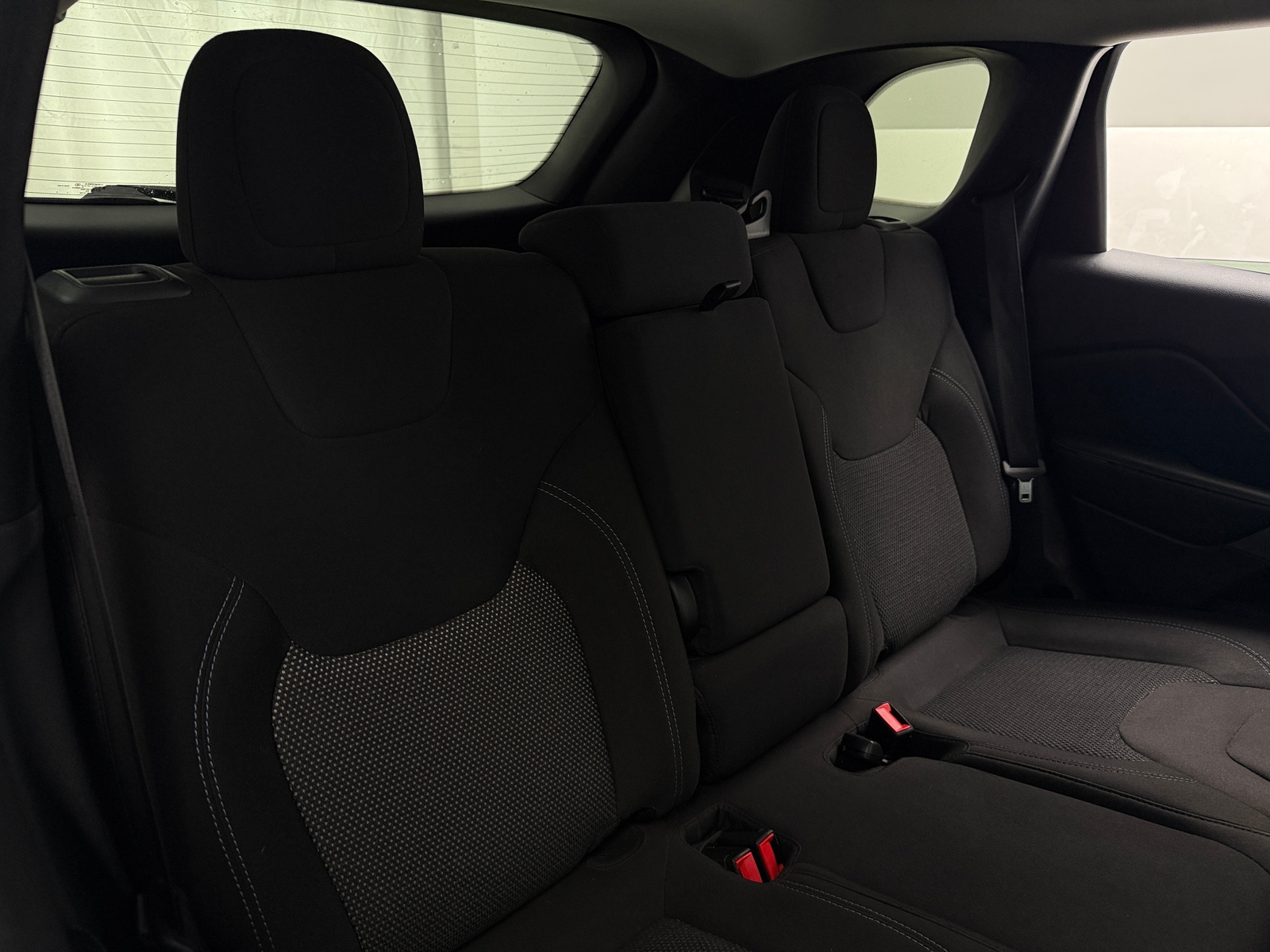 Thumbnail: 2020 Jeep Cherokee - 6