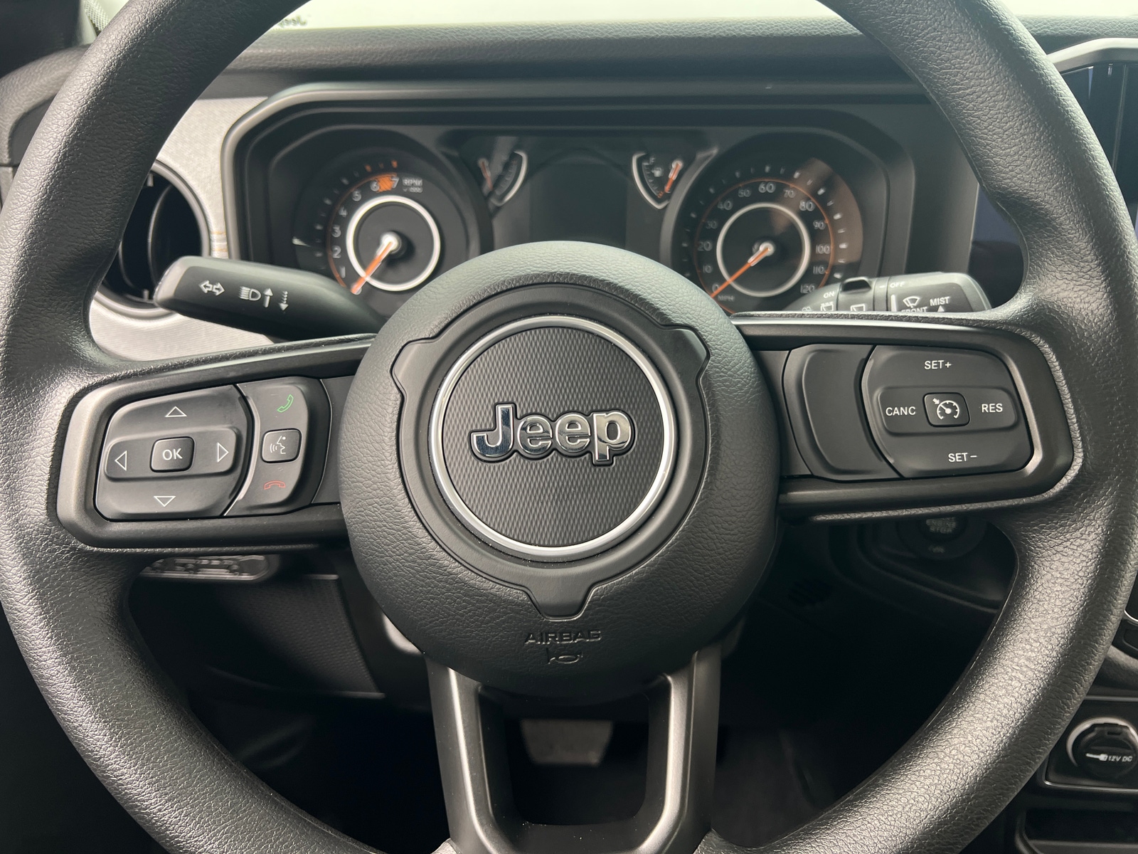 Thumbnail: 2025 Jeep Wrangler - 5