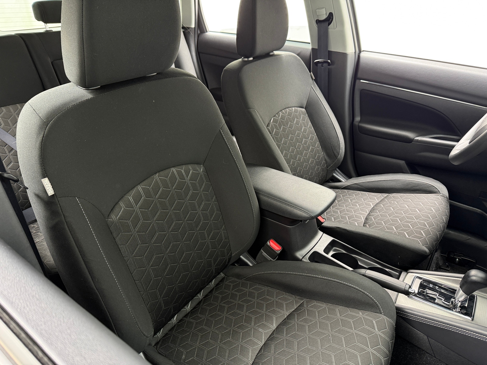 Thumbnail: 2025 Mitsubishi Outlander Sport - 2