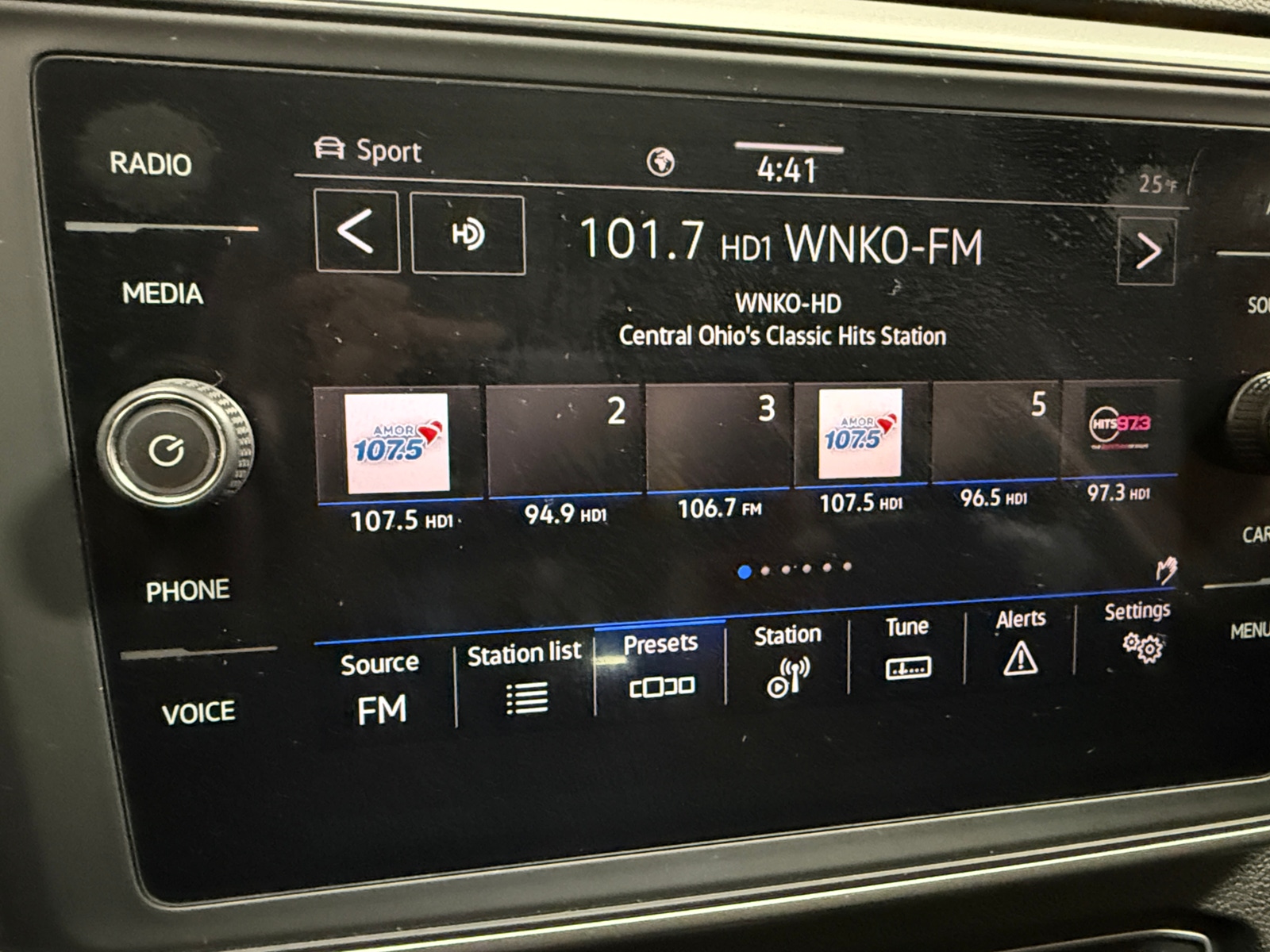 Thumbnail: 2021 Volkswagen Atlas - 3