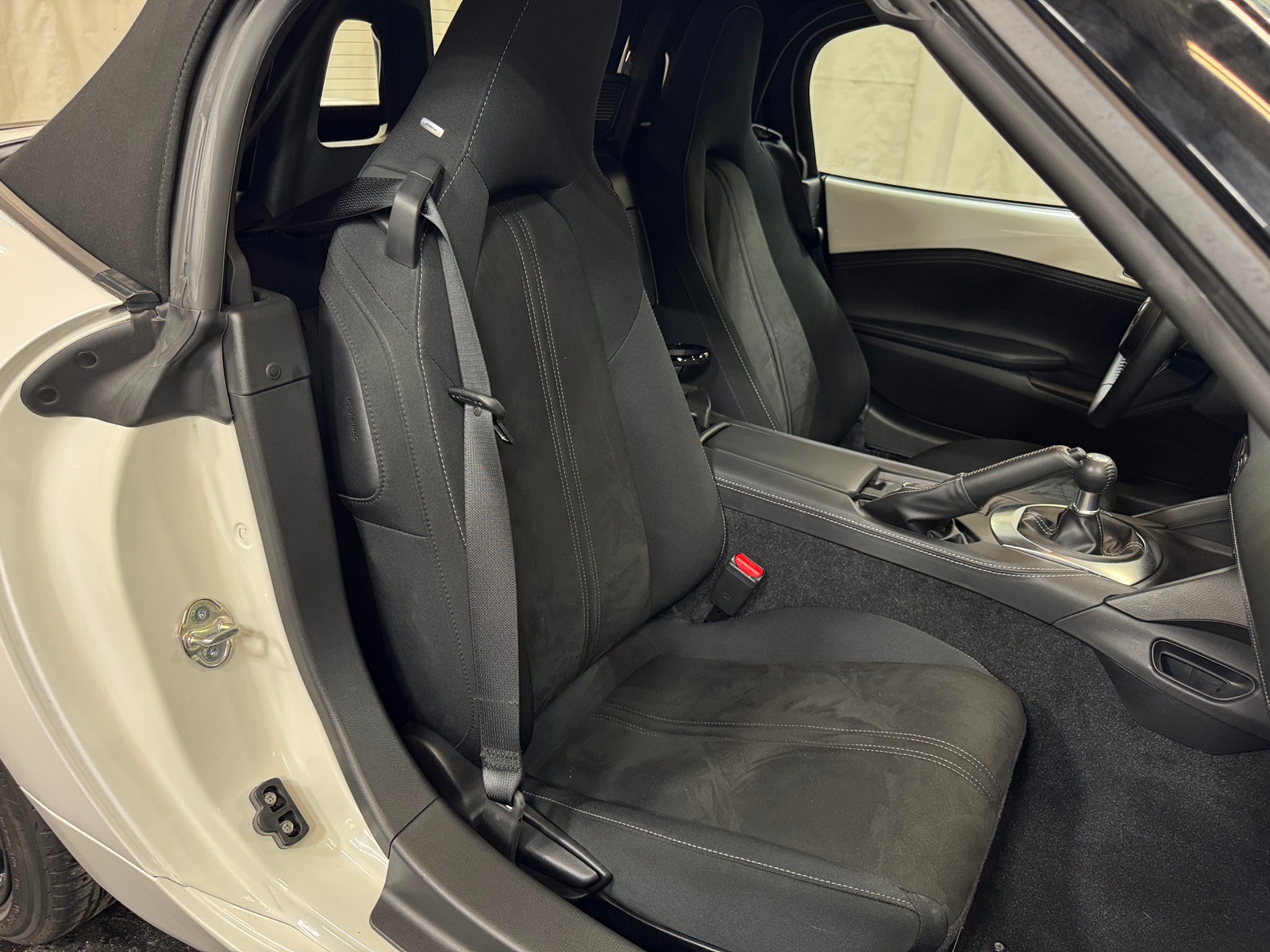 Thumbnail: 2025 Mazda MX-5 Miata - 2