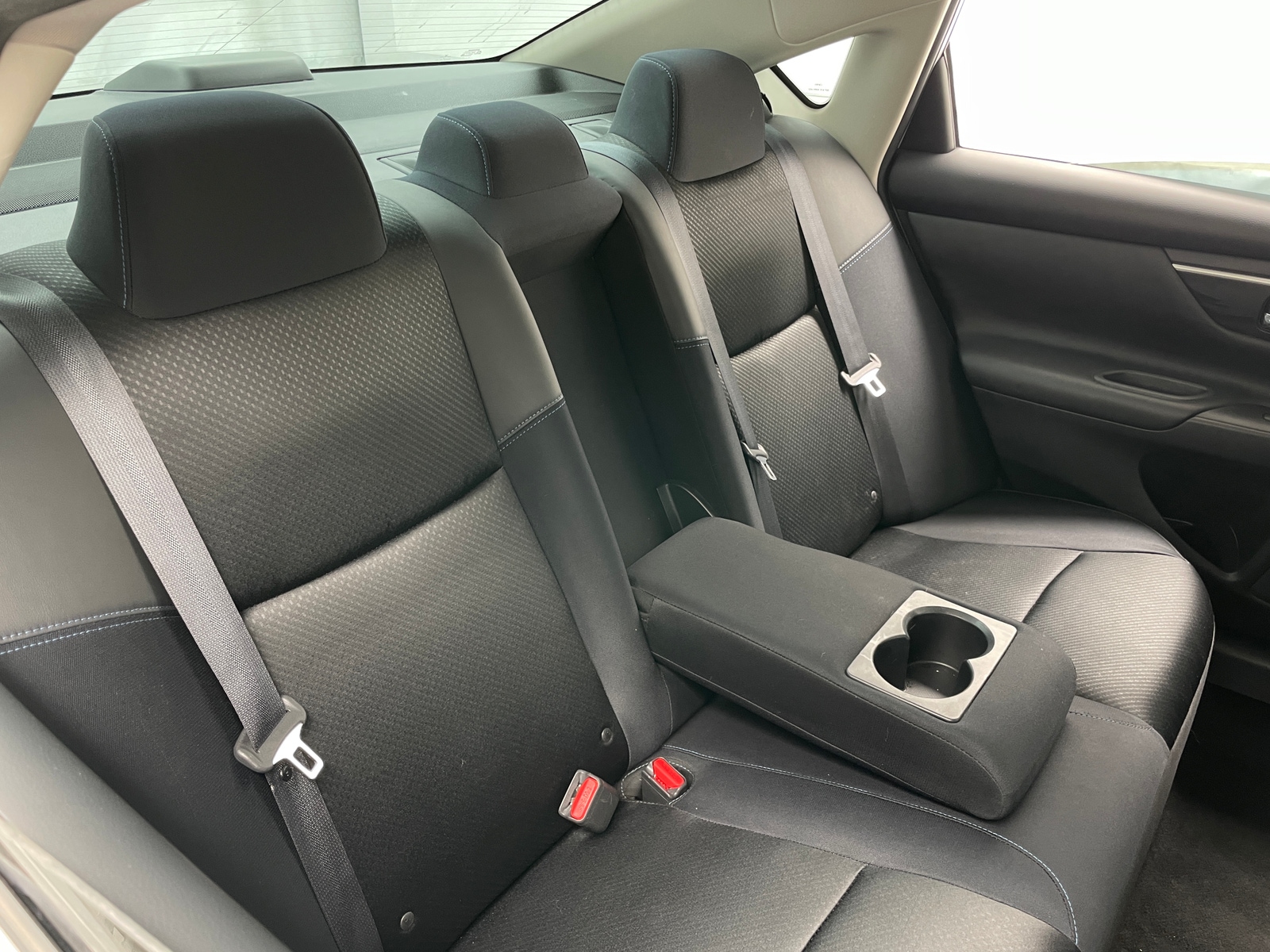 Thumbnail: 2017 Nissan Altima - 6