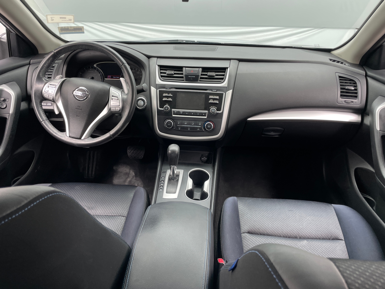 Thumbnail: 2017 Nissan Altima - 3