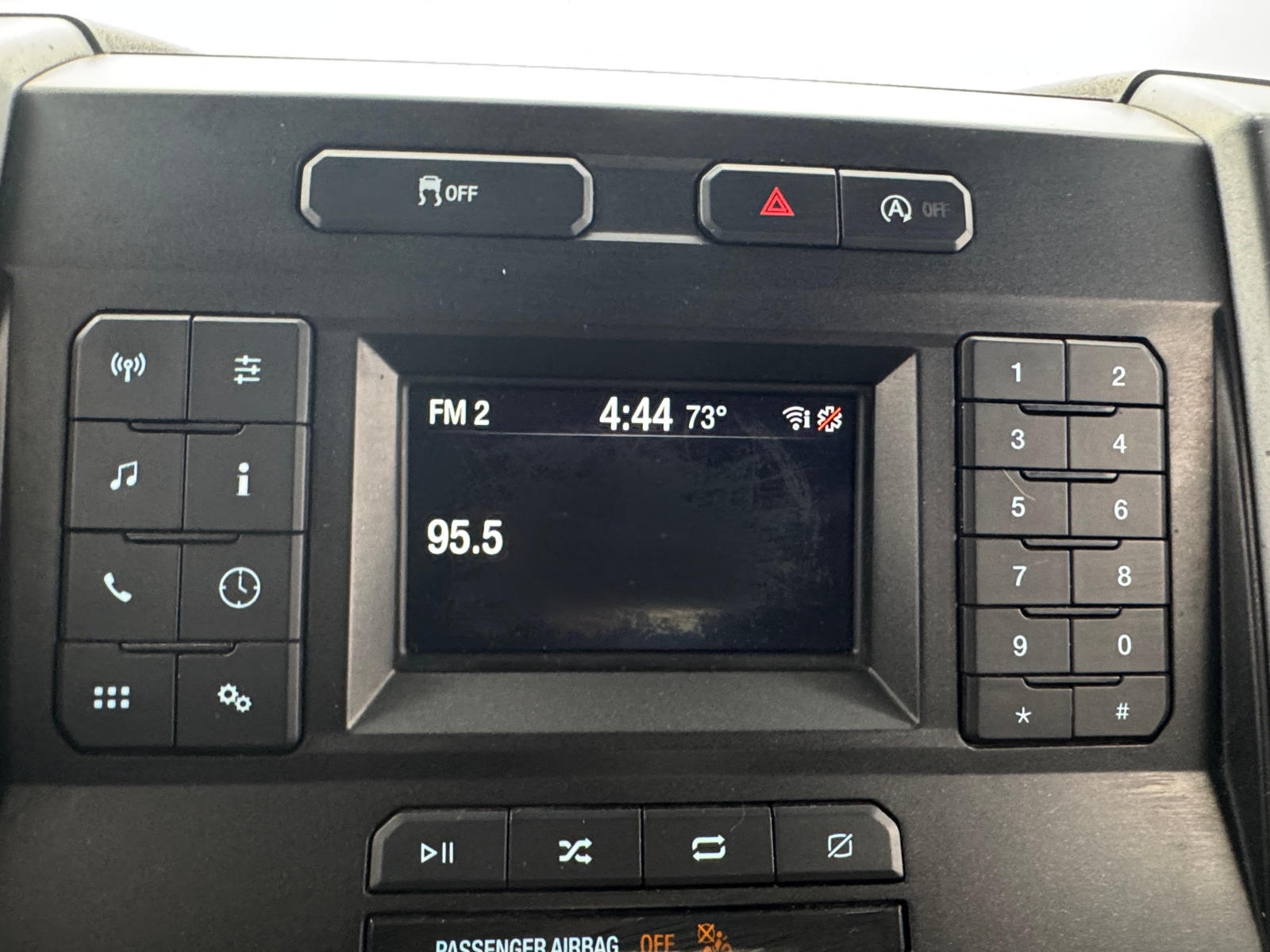 Thumbnail: 2018 Ford Econoline - 4