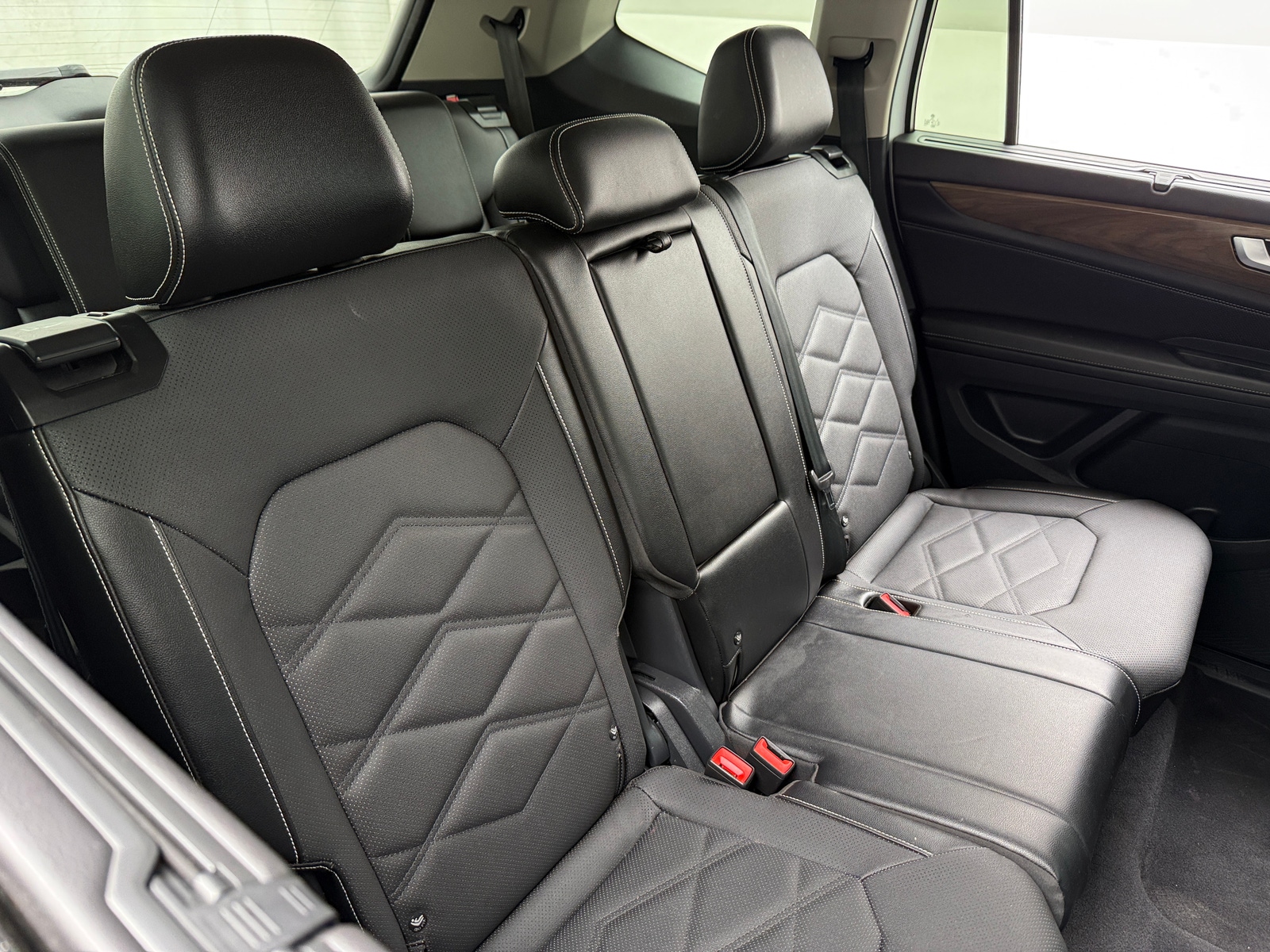 Thumbnail: 2024 Volkswagen Atlas - 5