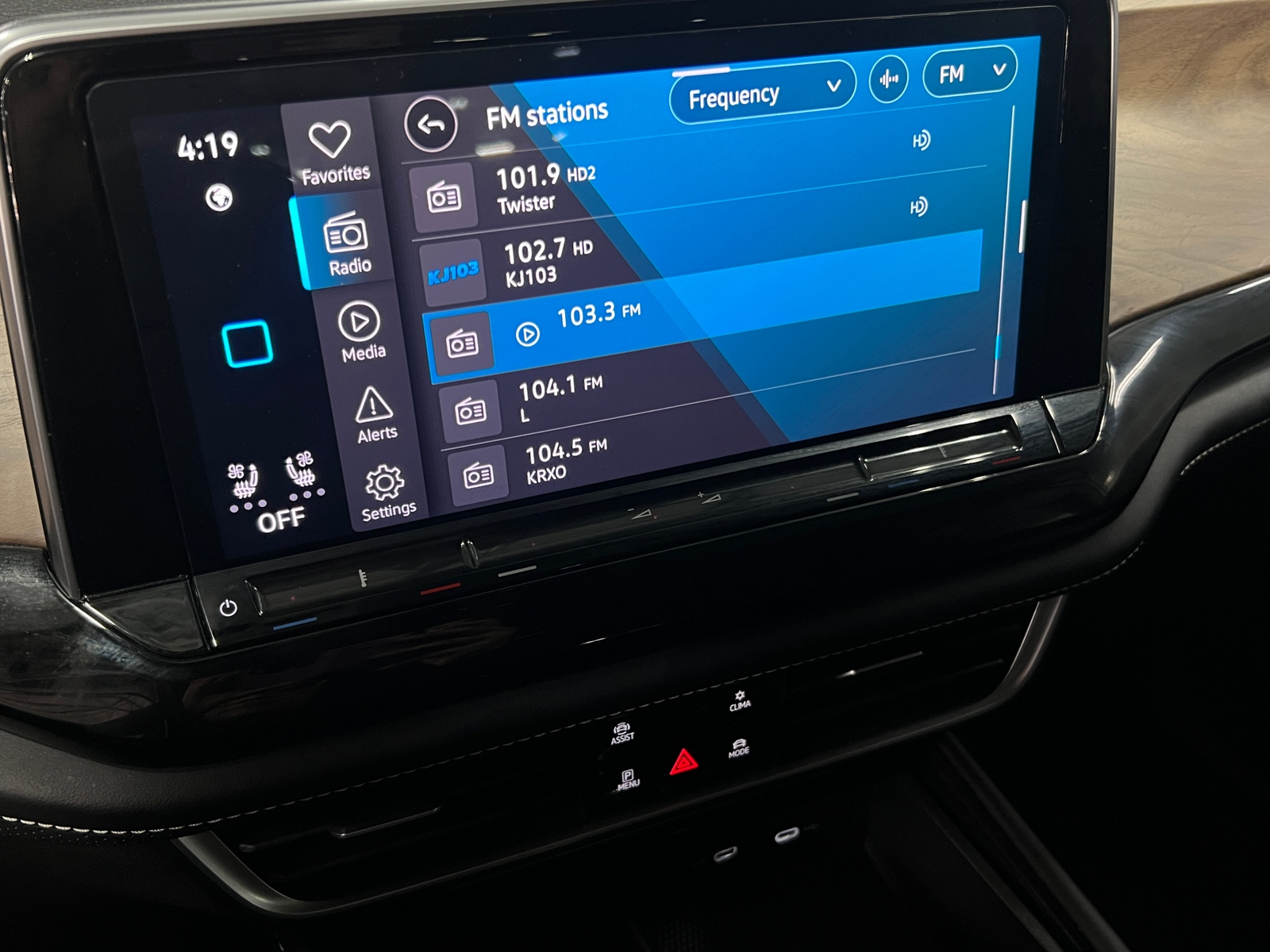 Thumbnail: 2024 Volkswagen Atlas - 3