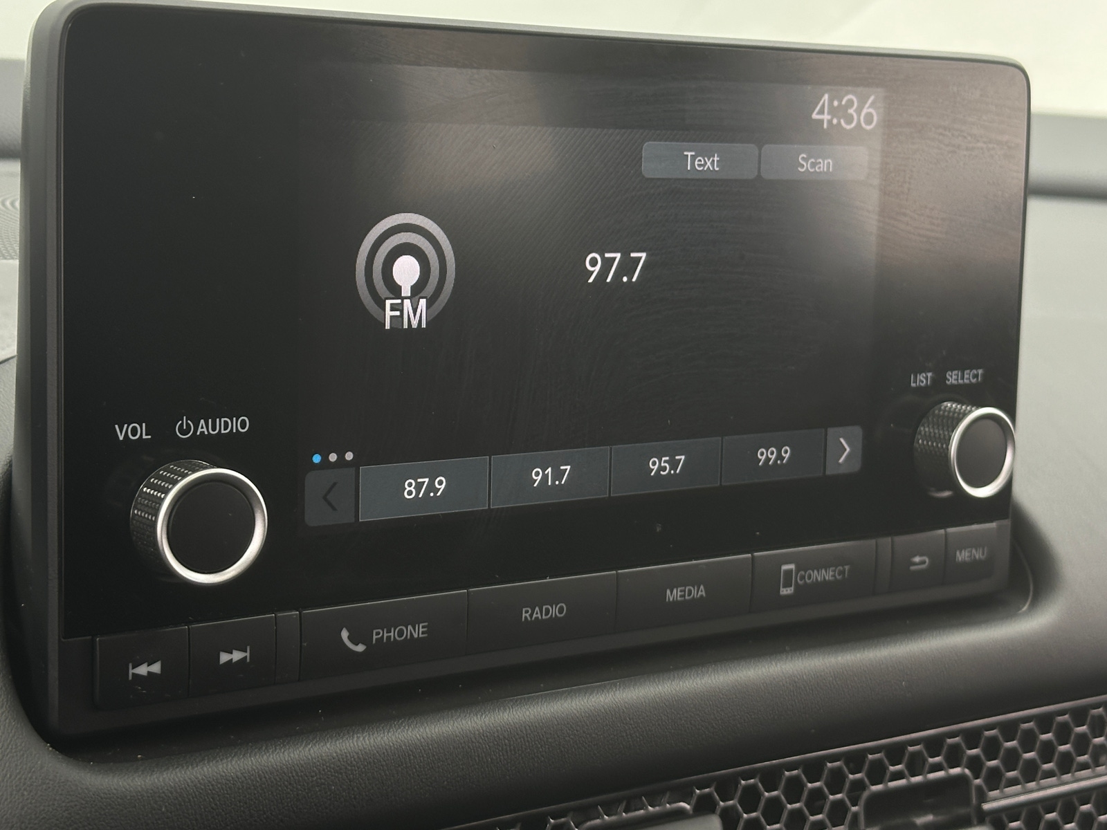 Thumbnail: 2025 Honda HR-V - 4