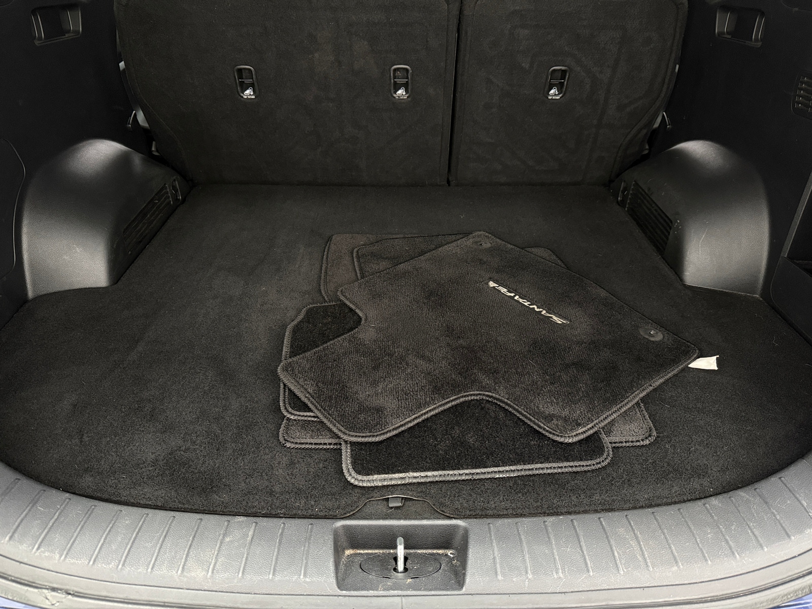 Thumbnail: 2023 Hyundai Santa Fe - 6