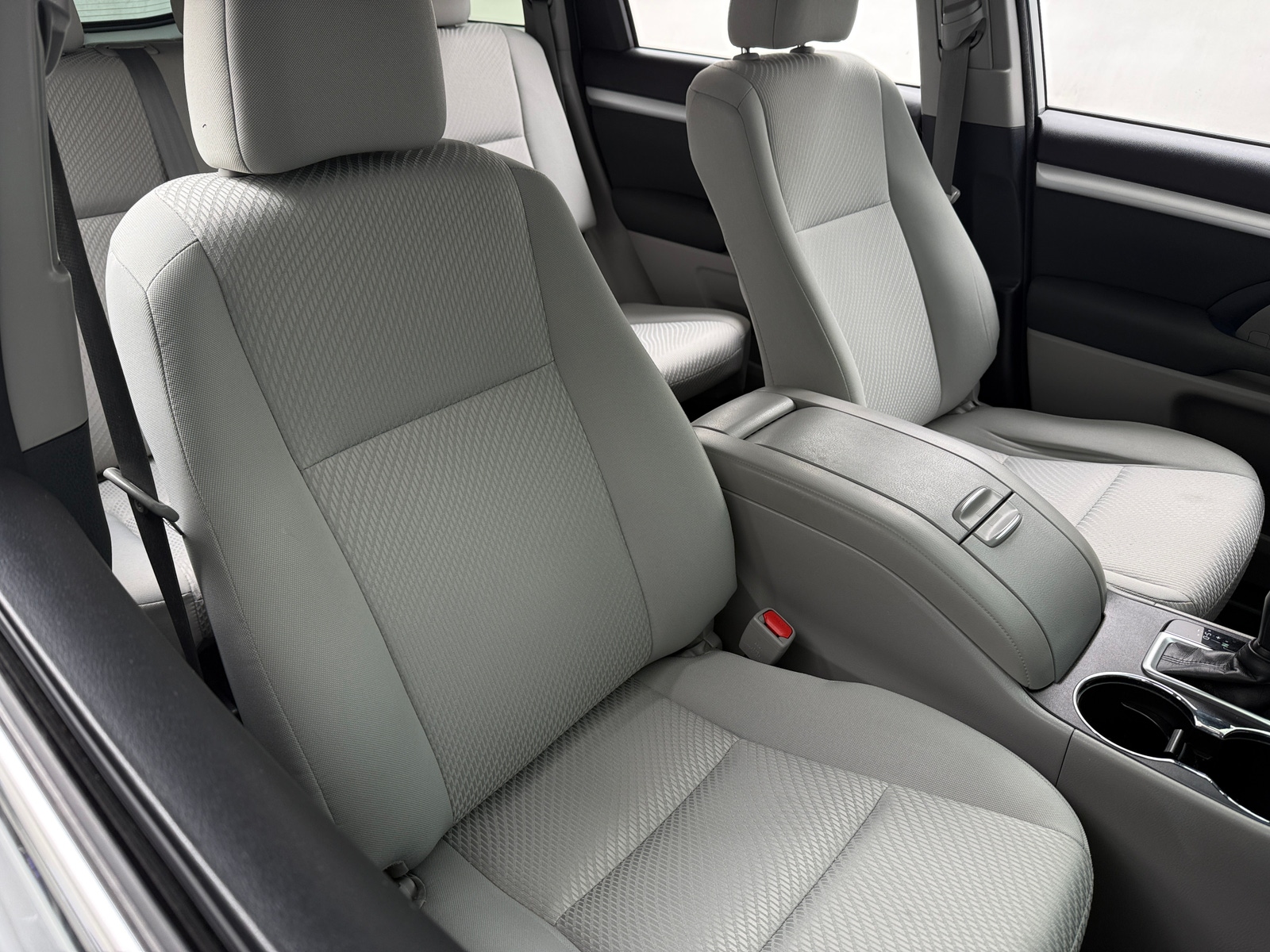 Thumbnail: 2018 Toyota Highlander - 2