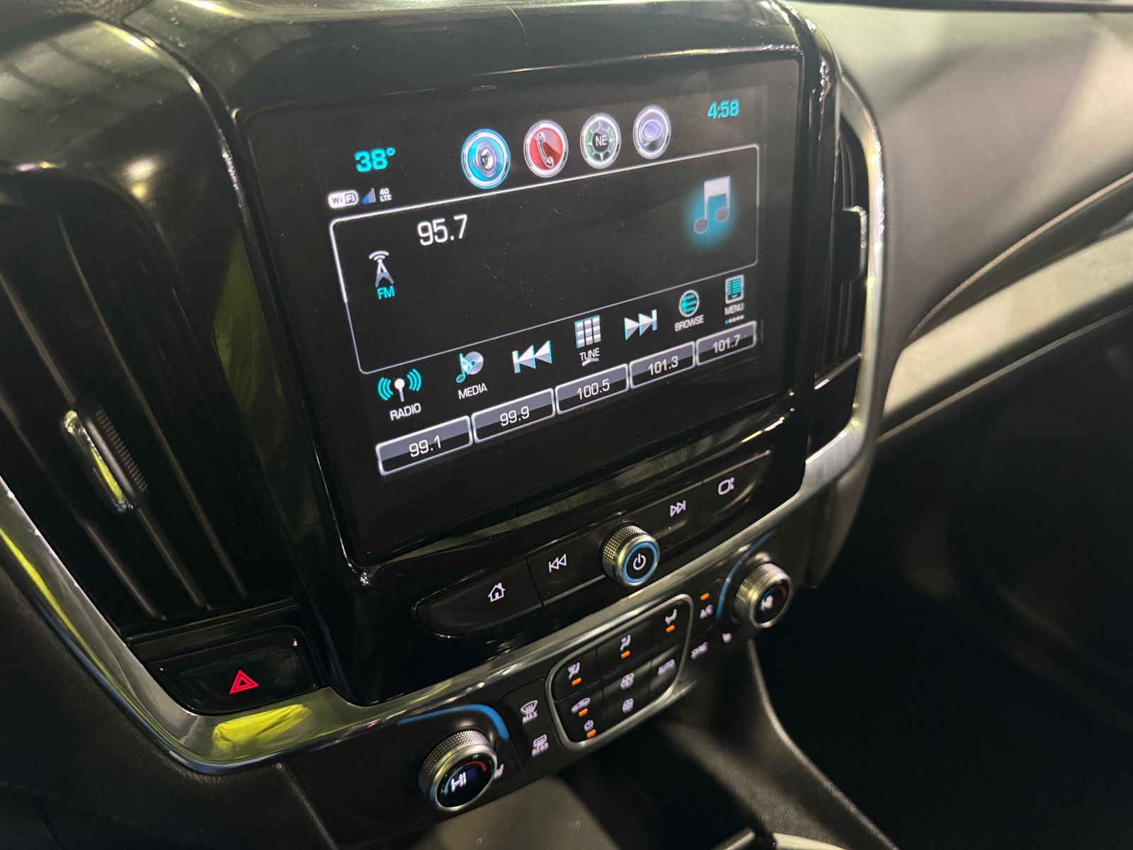 Thumbnail: 2018 Chevrolet Traverse - 4