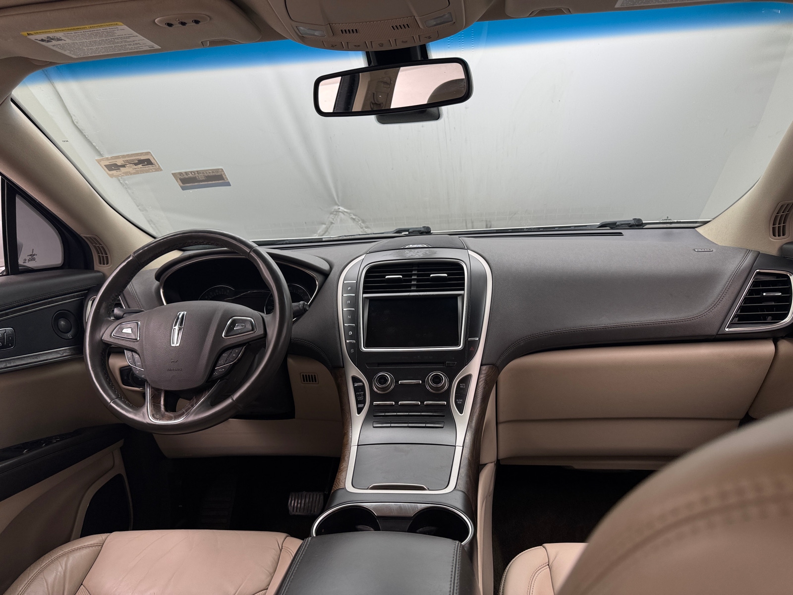 Thumbnail: 2016 Lincoln MKX - 2