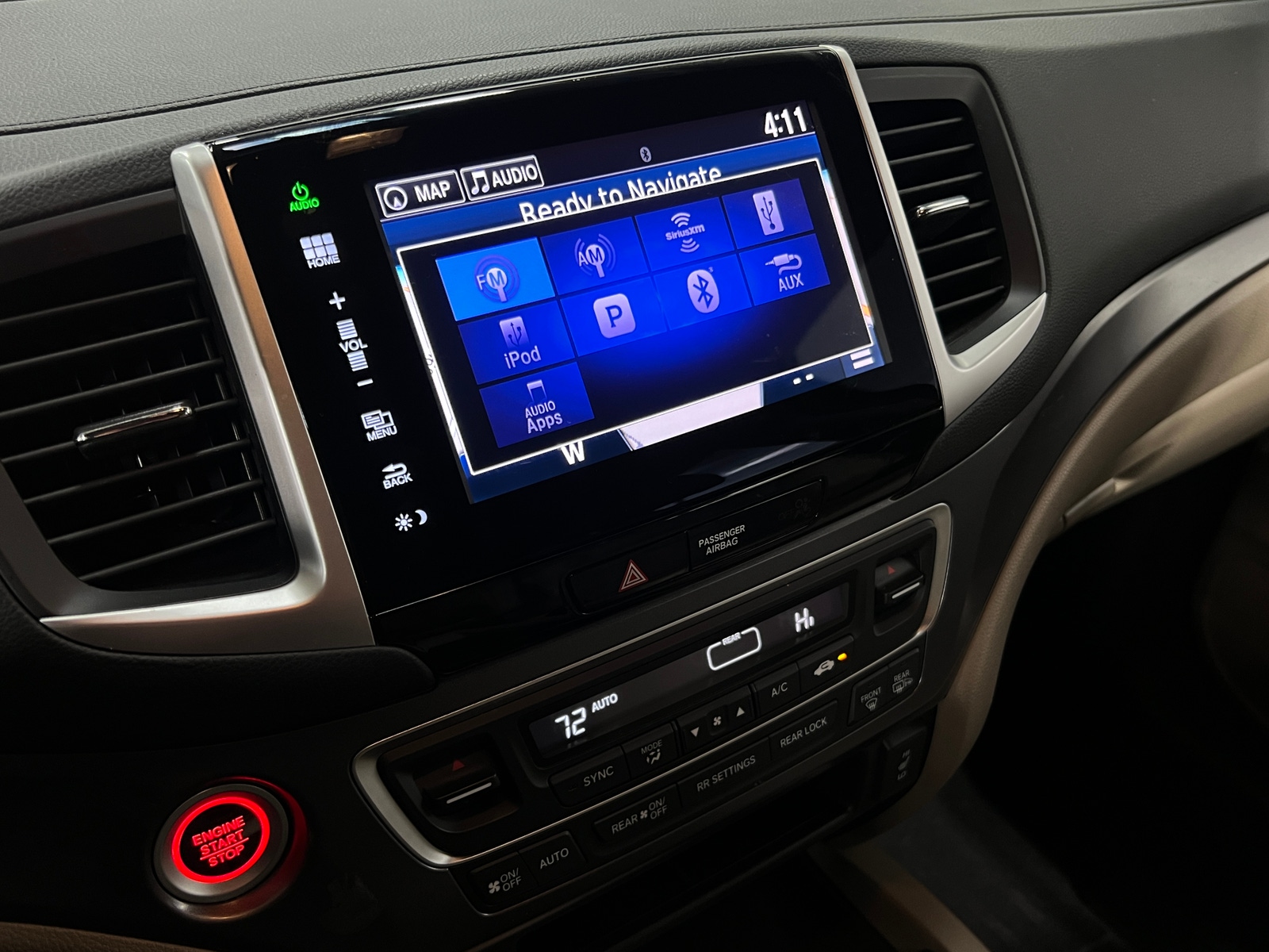 Thumbnail: 2016 Honda Pilot - 3