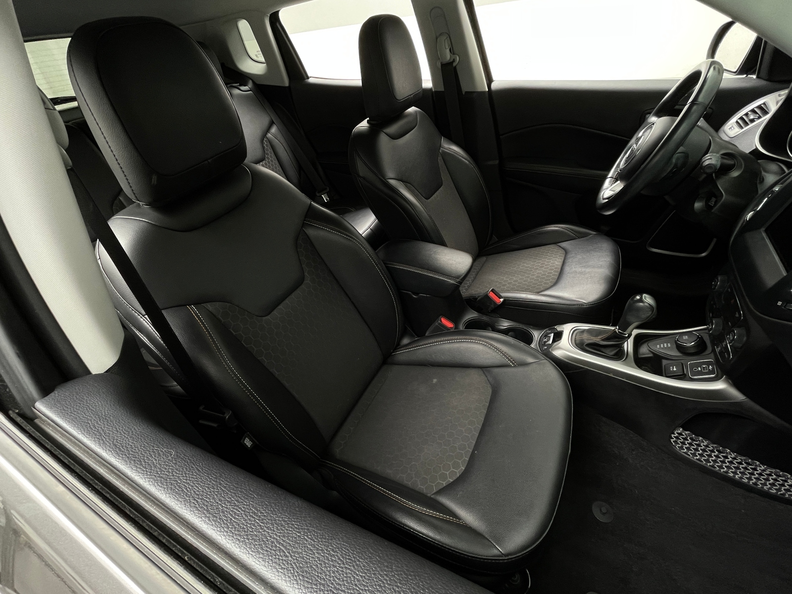 Thumbnail: 2019 Jeep Compass - 2