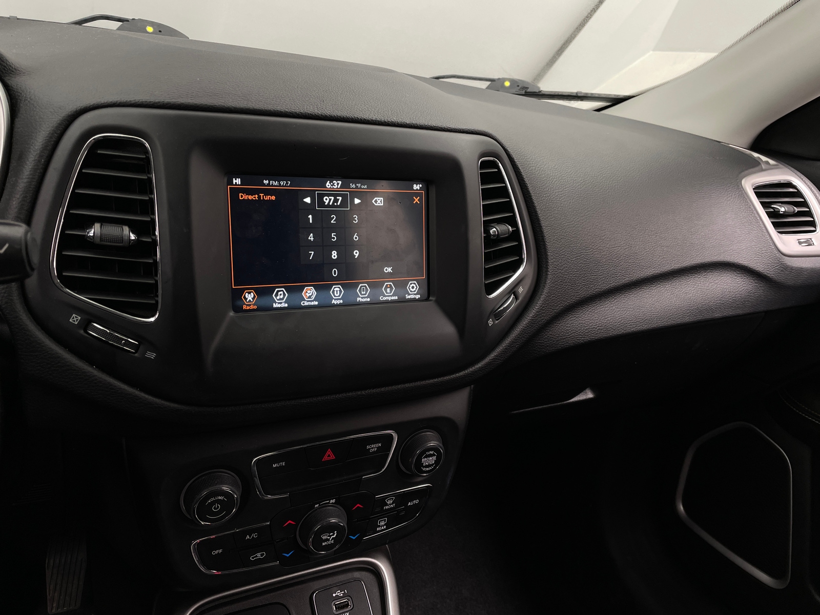 Thumbnail: 2019 Jeep Compass - 4