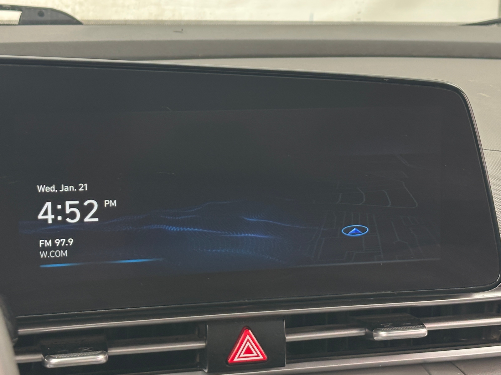 Thumbnail: 2023 Hyundai Elantra - 4