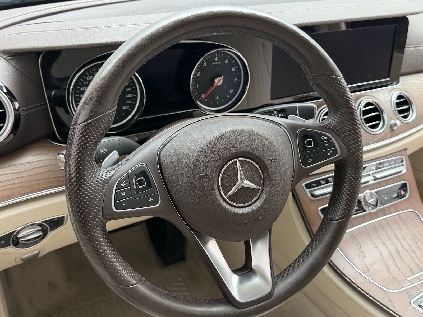 Thumbnail: 2018 Mercedes-Benz E-Class - 4