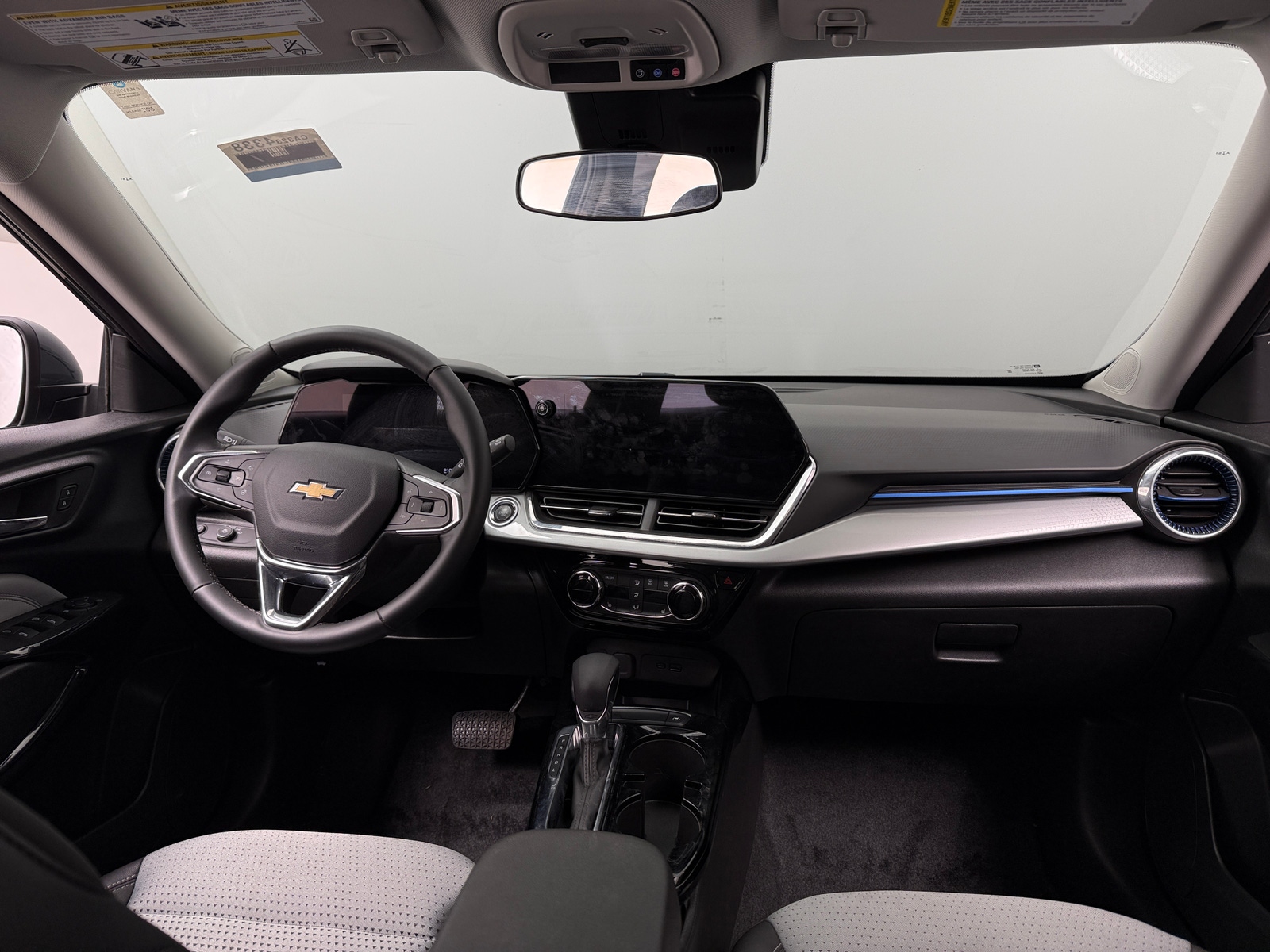 Thumbnail: 2025 Chevrolet Trax - 3