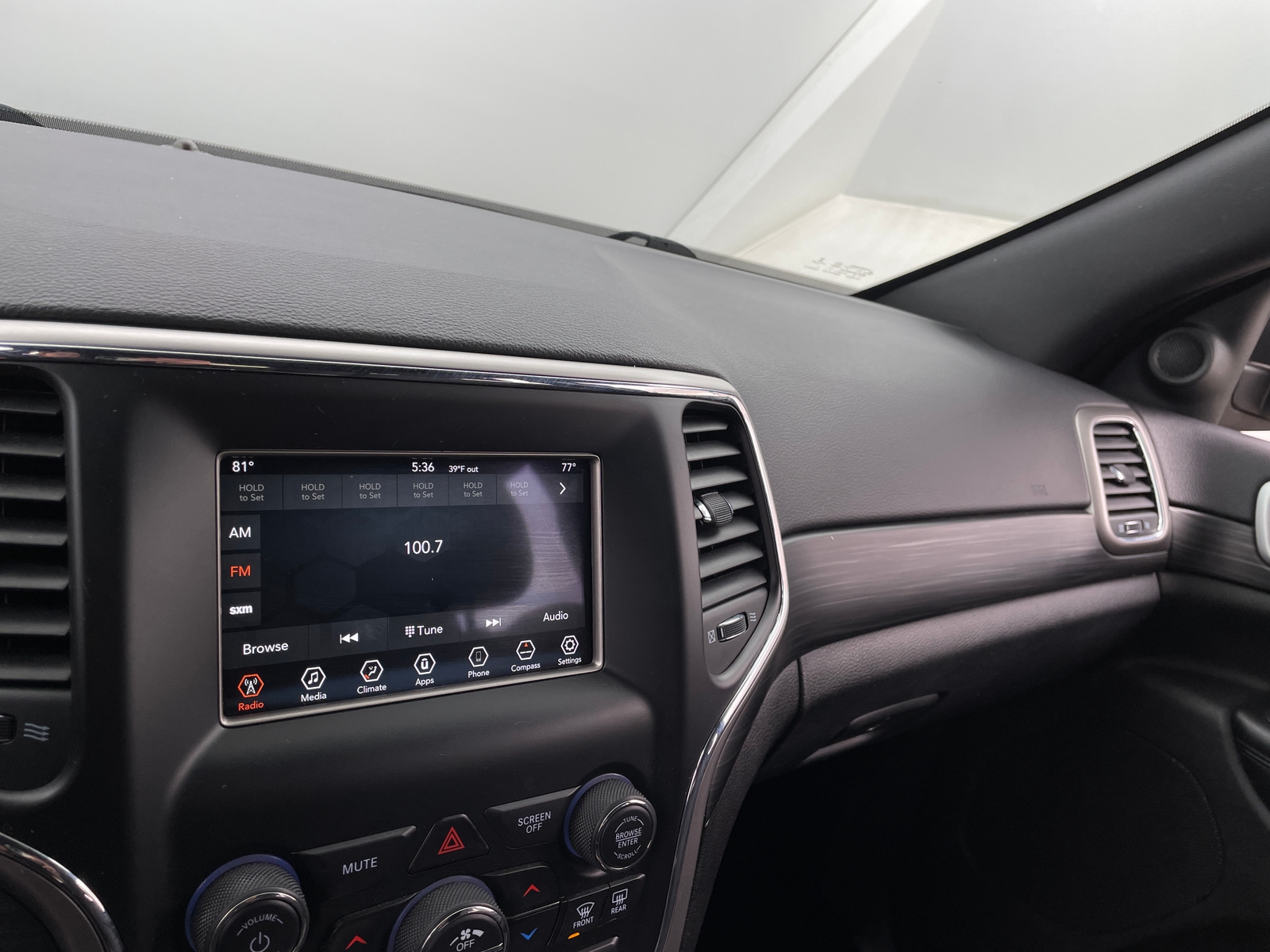 Thumbnail: 2019 Jeep Grand Cherokee - 4