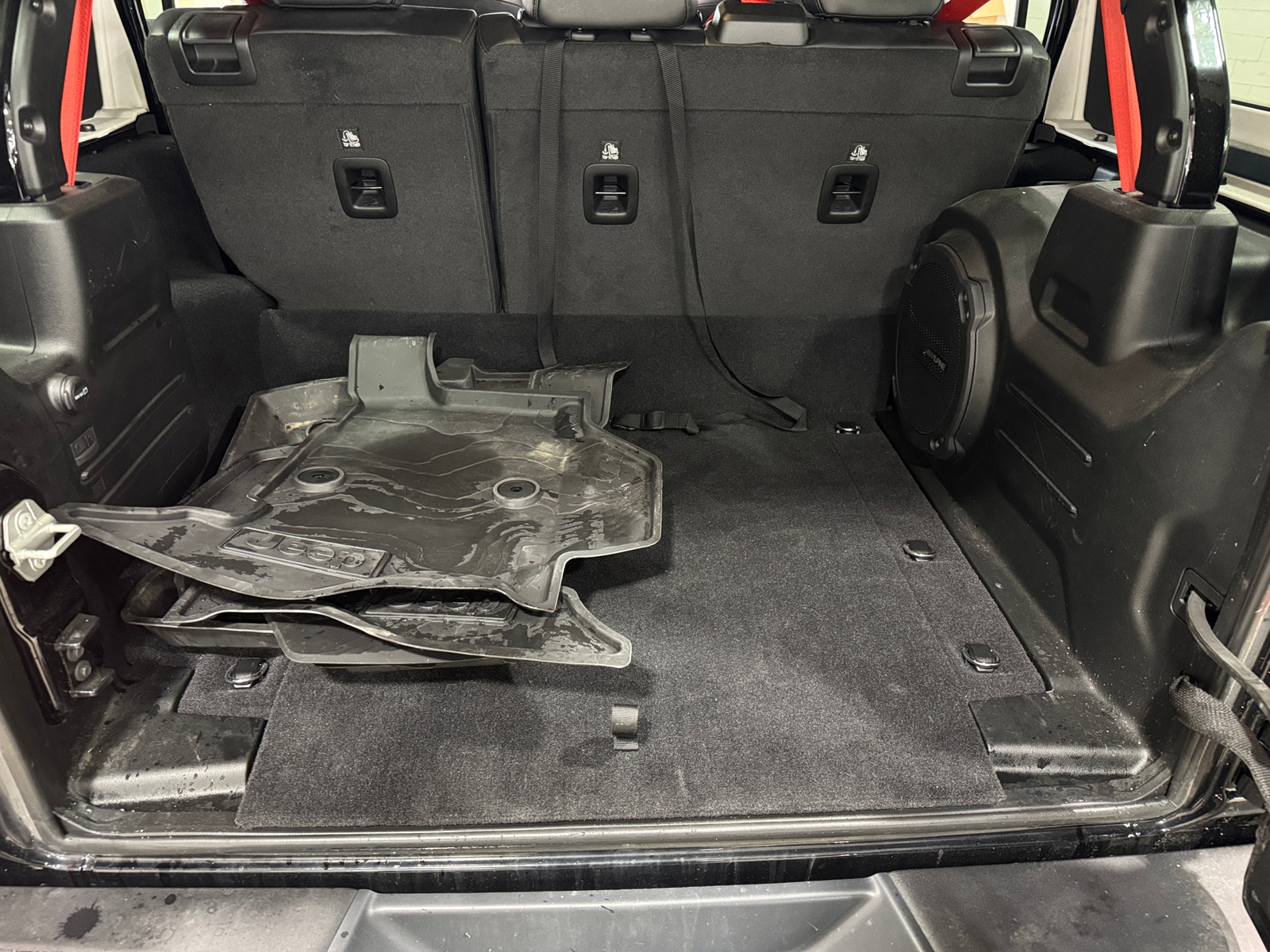 Thumbnail: 2023 Jeep Wrangler - 6