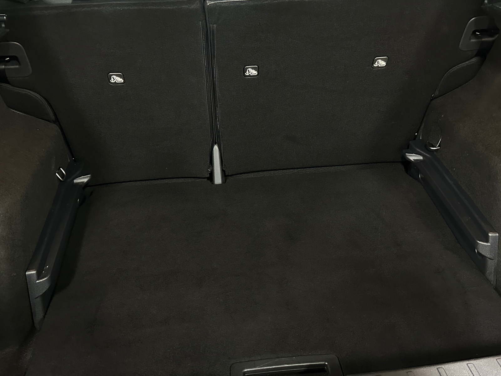 Thumbnail: 2025 Nissan Kicks - 7