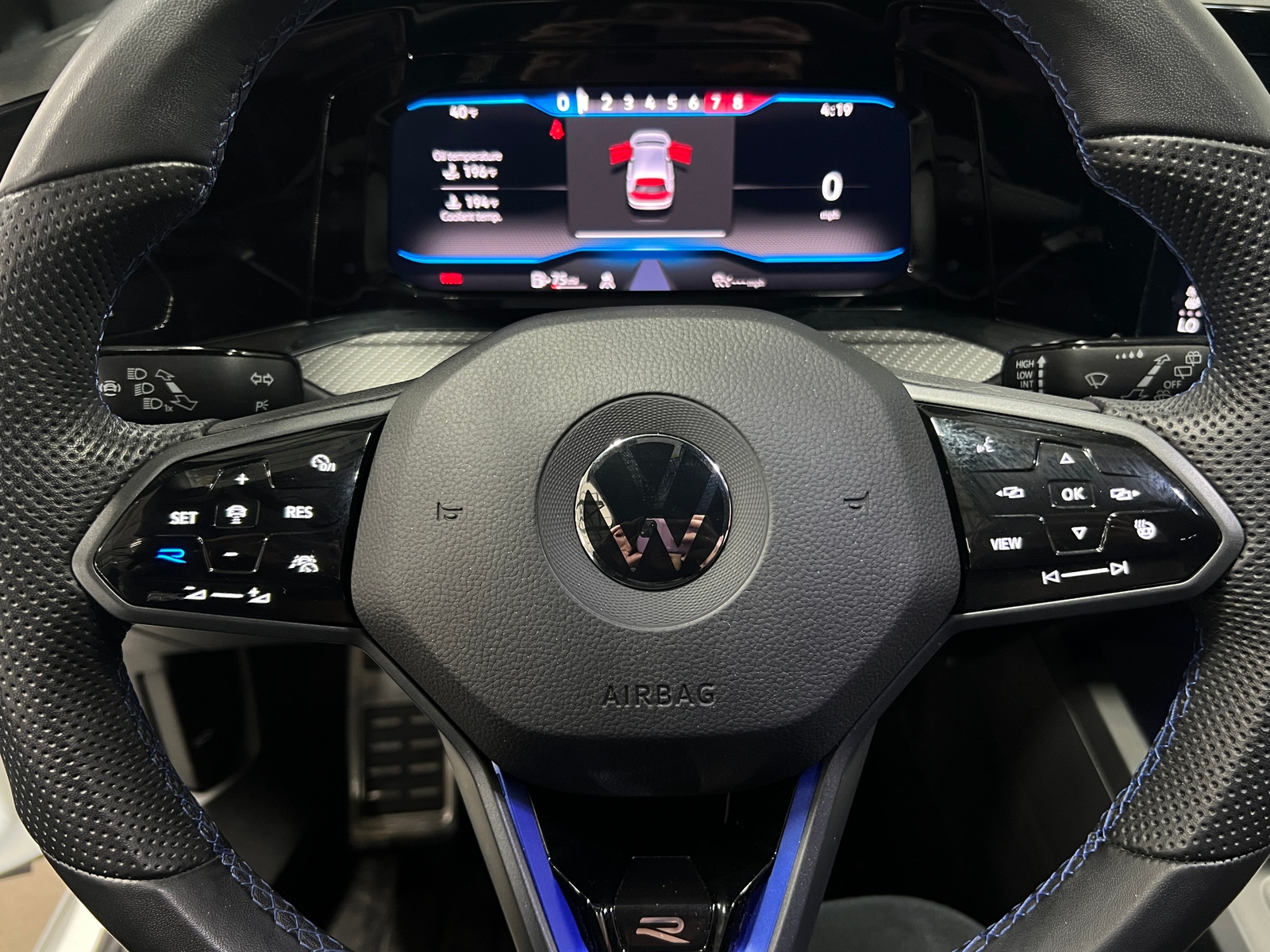 Thumbnail: 2022 Volkswagen Golf - 4