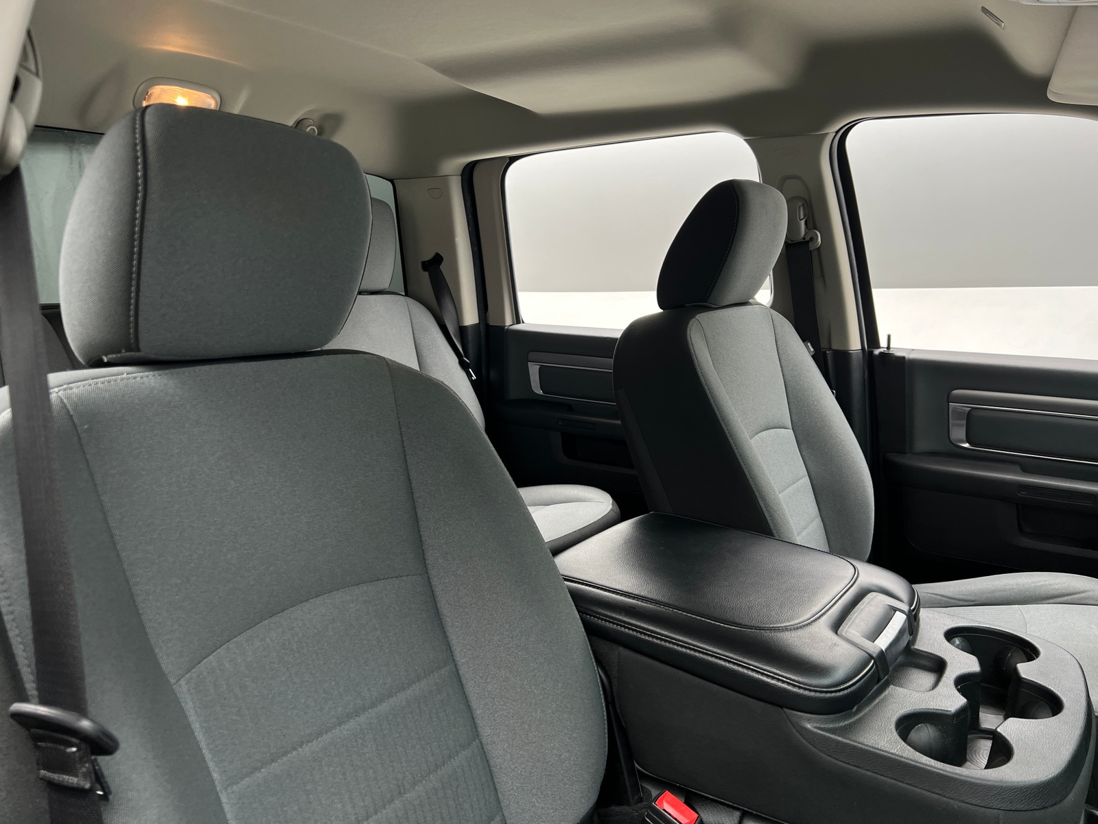 Thumbnail: 2021 RAM 1500 Classic - 2