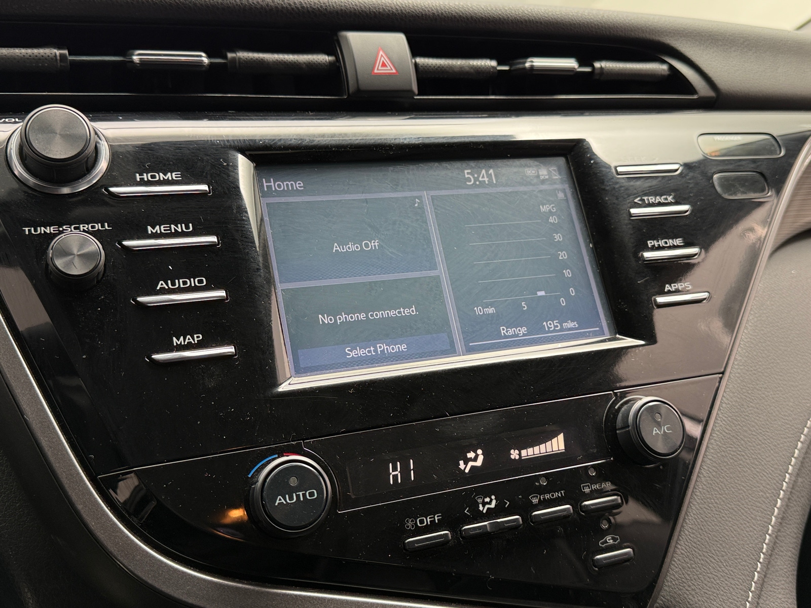 Thumbnail: 2019 Toyota Camry - 3