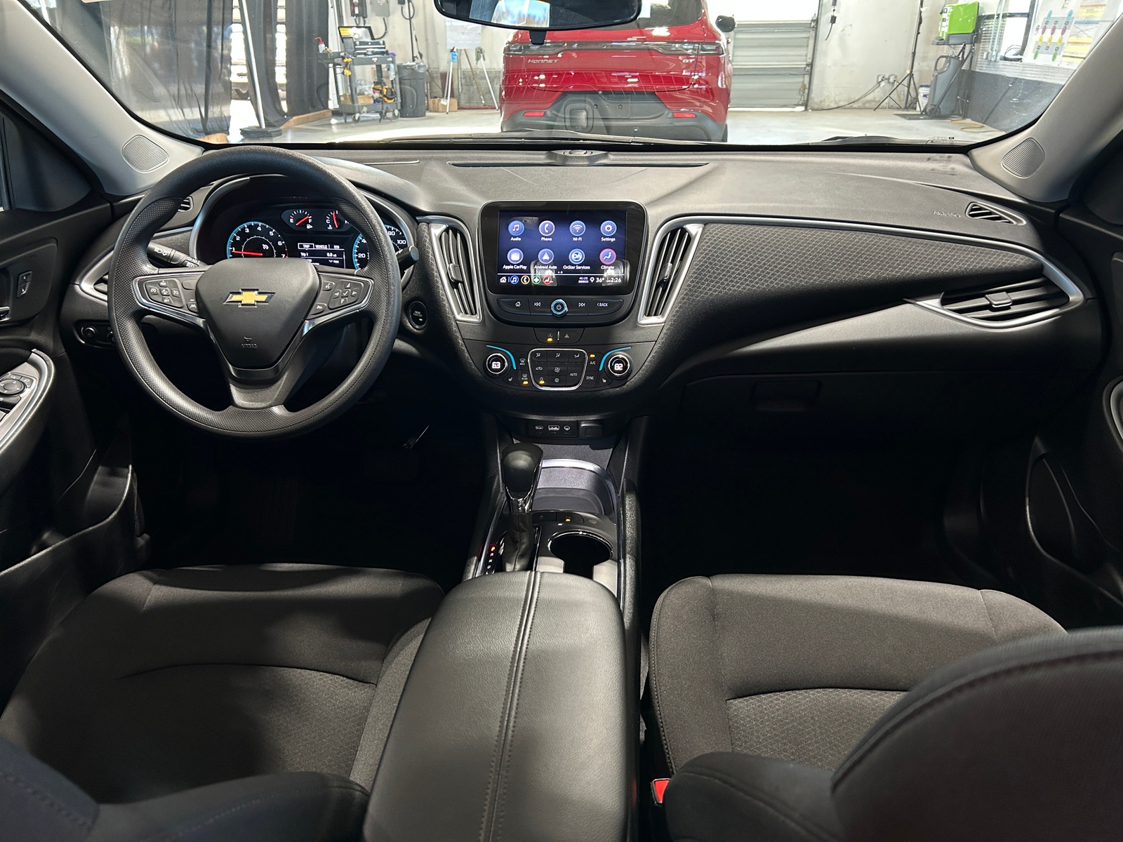 Thumbnail: 2024 Chevrolet Malibu - 3