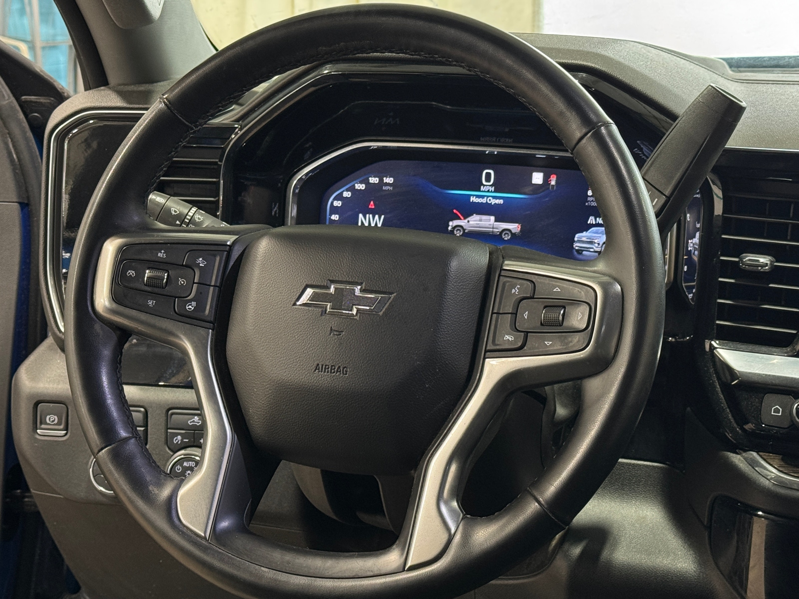 Thumbnail: 2023 Chevrolet Silverado 1500 - 5