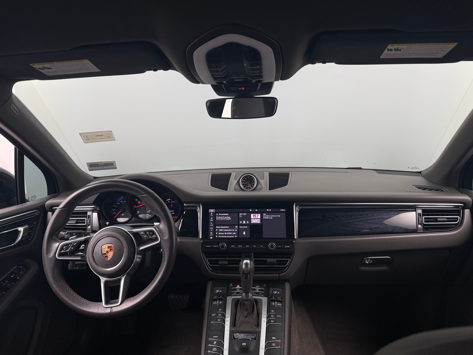 Thumbnail: 2020 Porsche Macan - 2