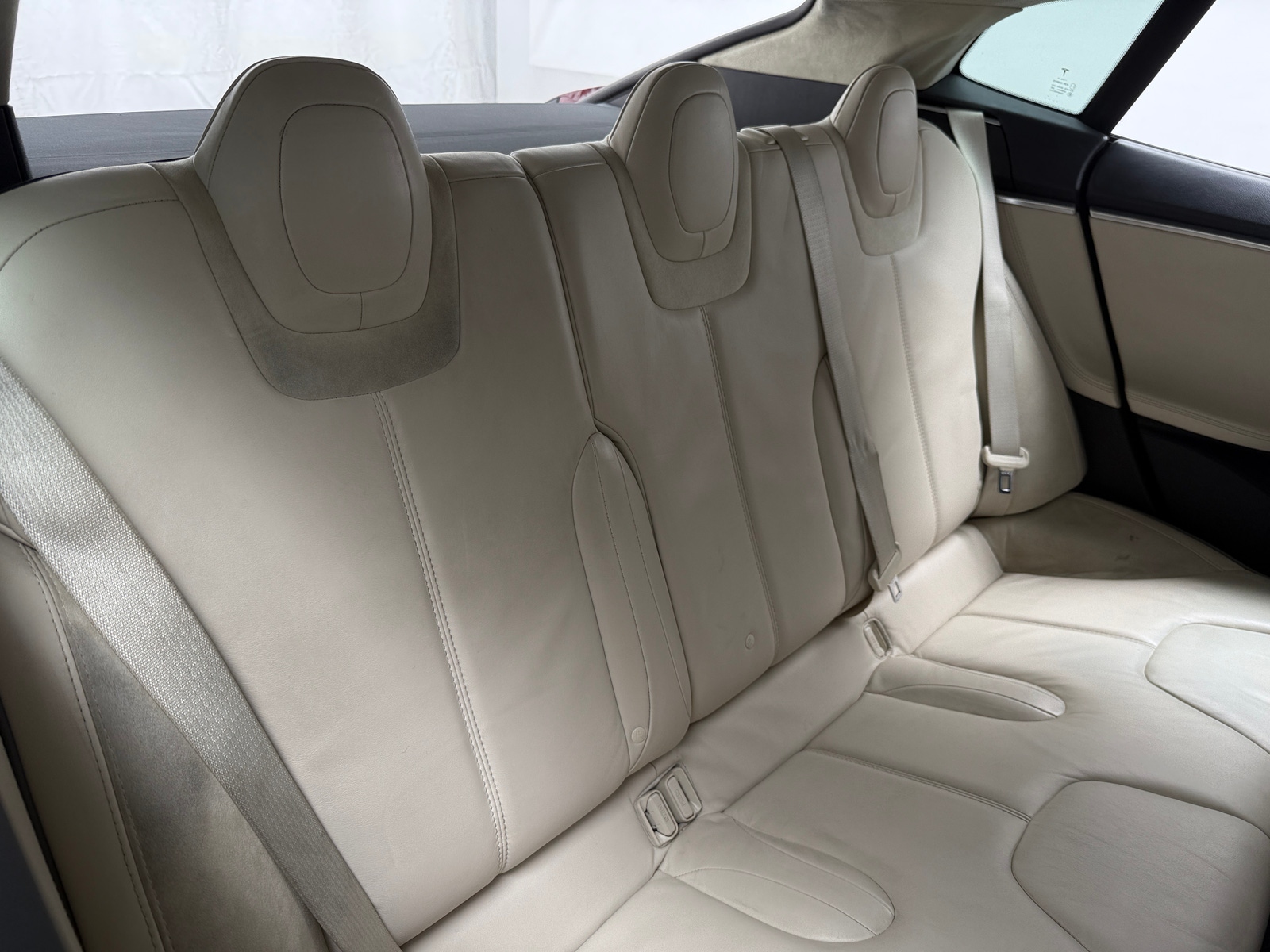 Thumbnail: 2012 Tesla Model S - 5