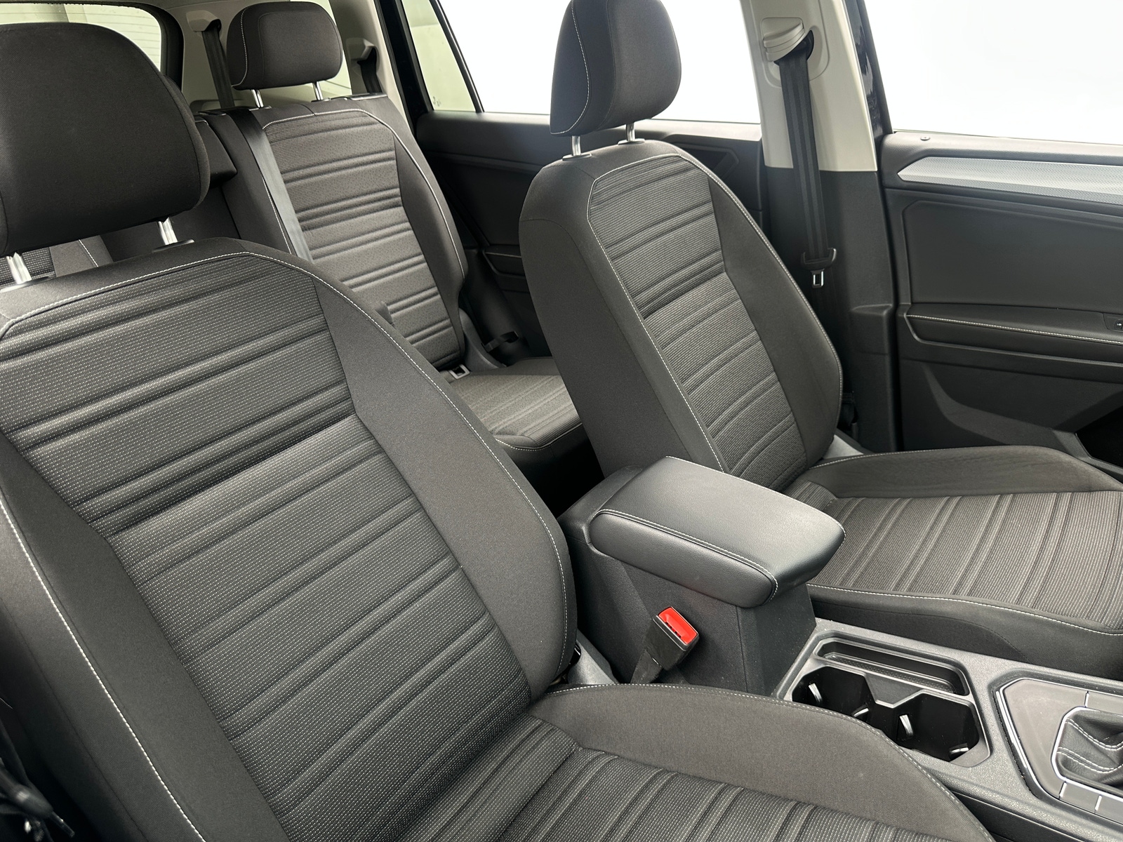 Thumbnail: 2024 Volkswagen Tiguan - 2